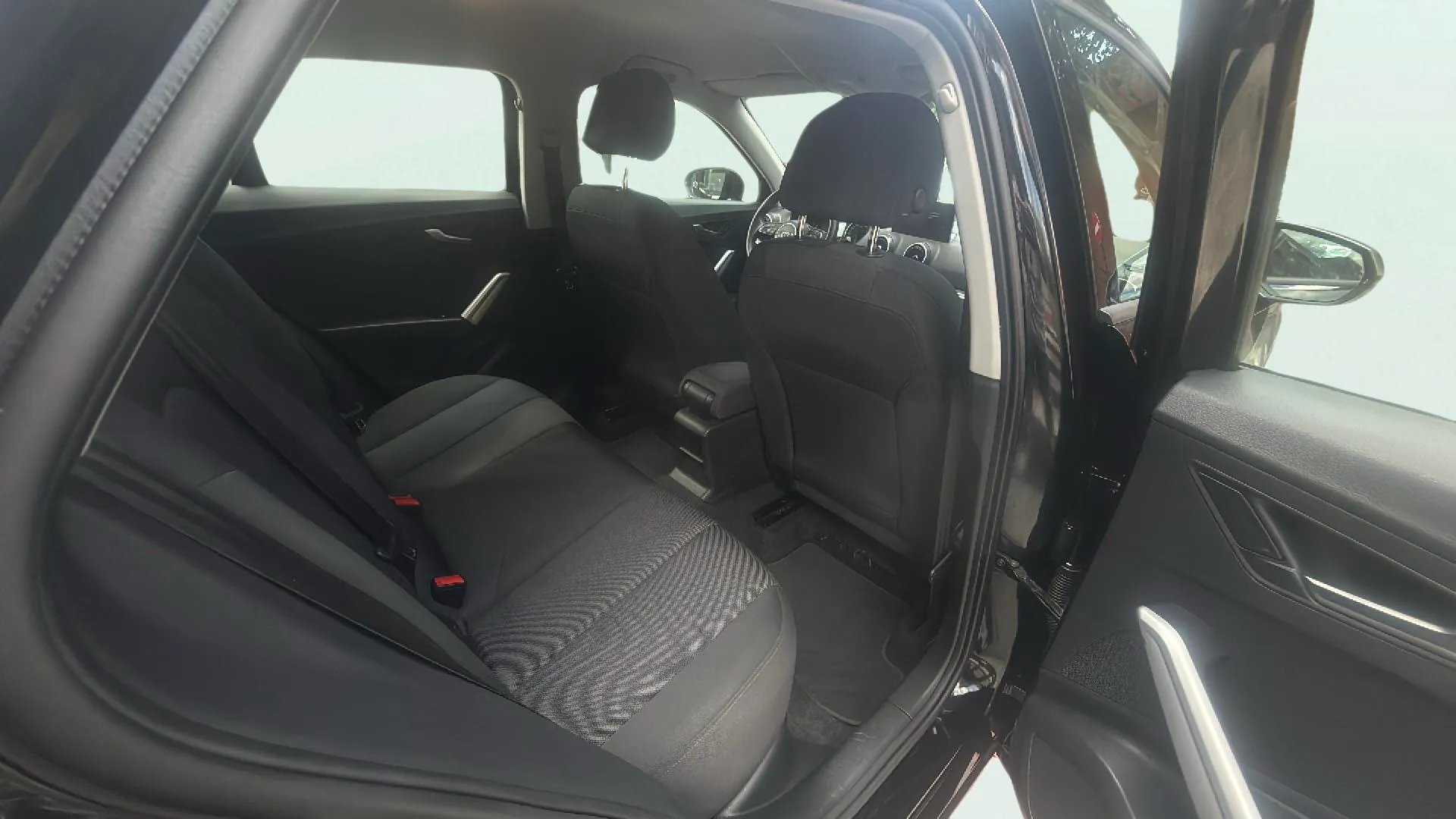 Audi Q2 Advanced 30 TDI S tronic - foto 17