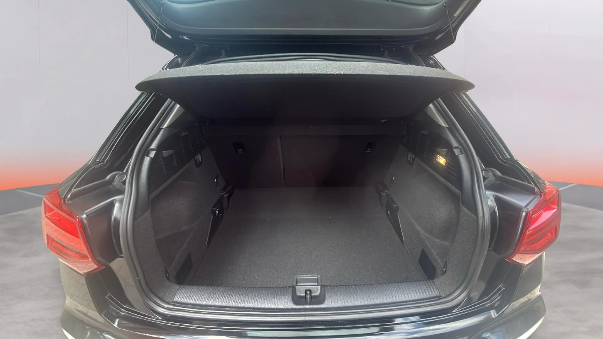 Audi Q2 Advanced 30 TDI S tronic - foto 9