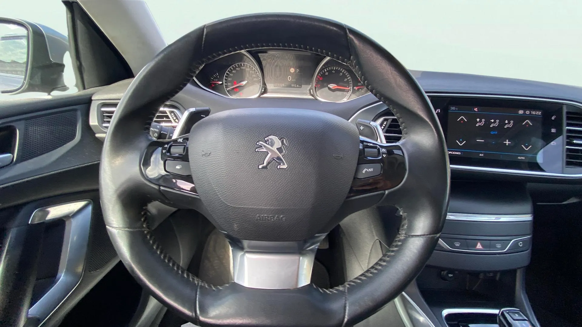 Peugeot 308 Active Pack PureTech 130 EAT8 - foto 11