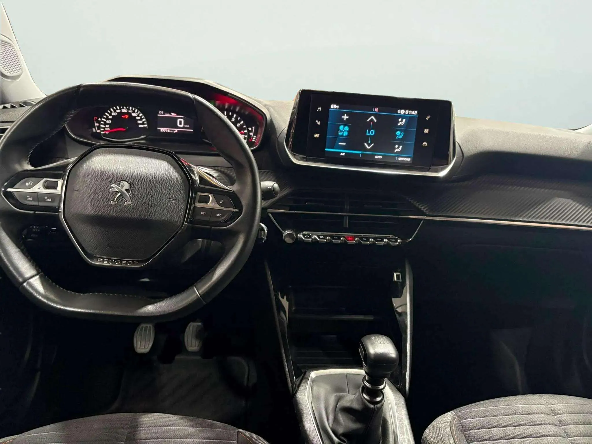 Peugeot 2008 Active Pack PureTech 100 BVM6 - foto 11