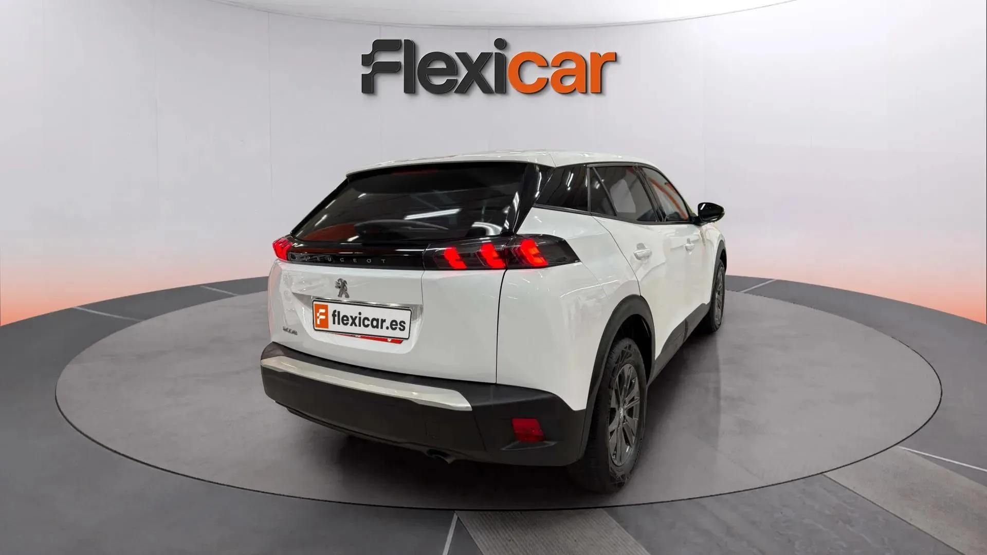 Peugeot 2008 Active Pack PureTech 100 BVM6 - foto 7