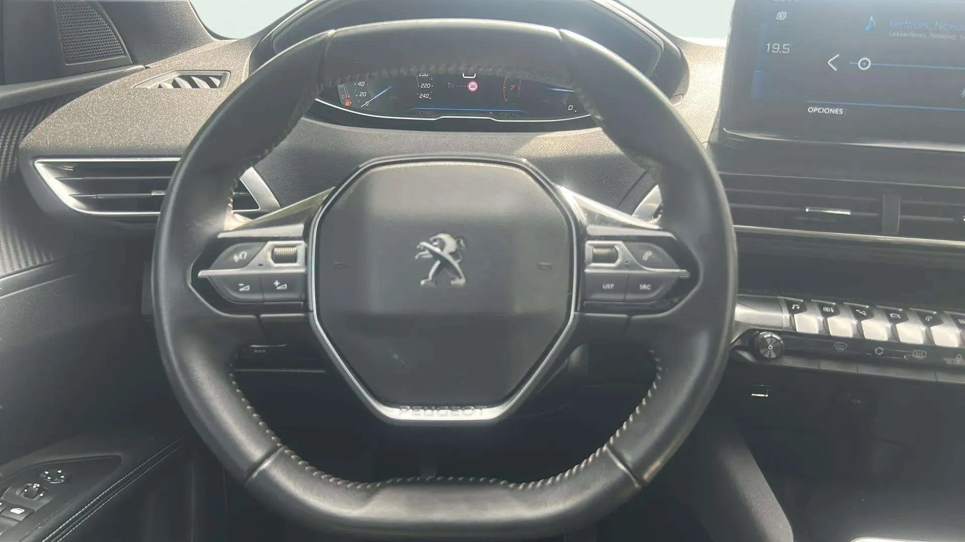 Peugeot 3008 1.2 PureTech Allure Pack - foto 11