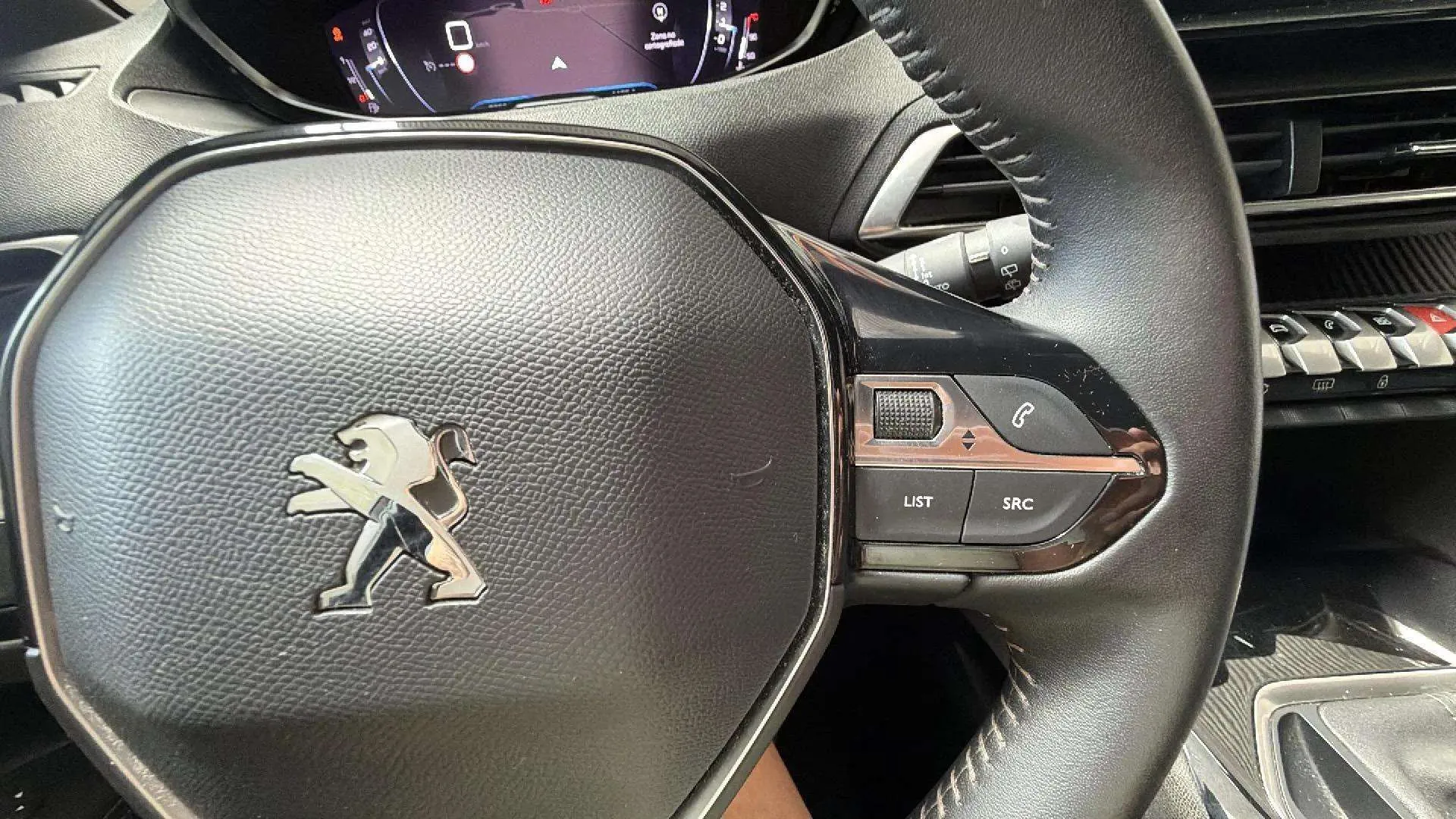 Peugeot 3008 1.2 PureTech Allure Pack - foto 23
