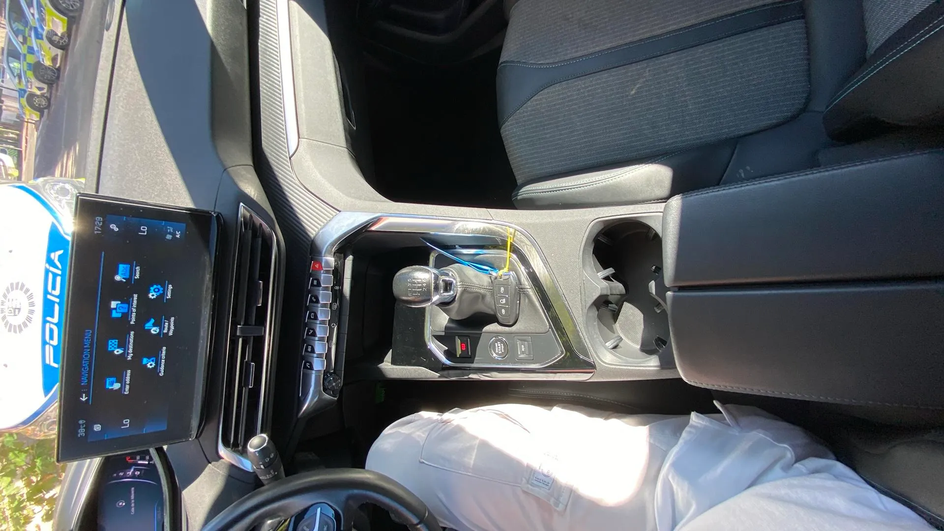 Peugeot 3008 1.2 PureTech Allure Pack - foto 23