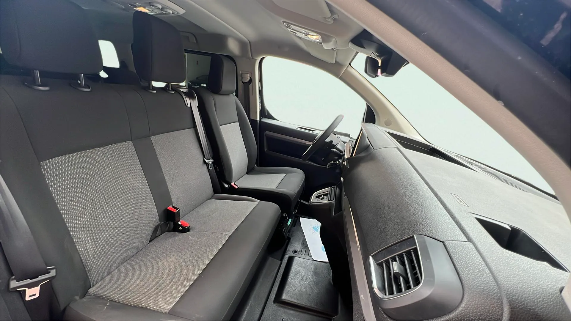 Peugeot Traveller Business Long BlueHDi 180 EAT8 - foto 13