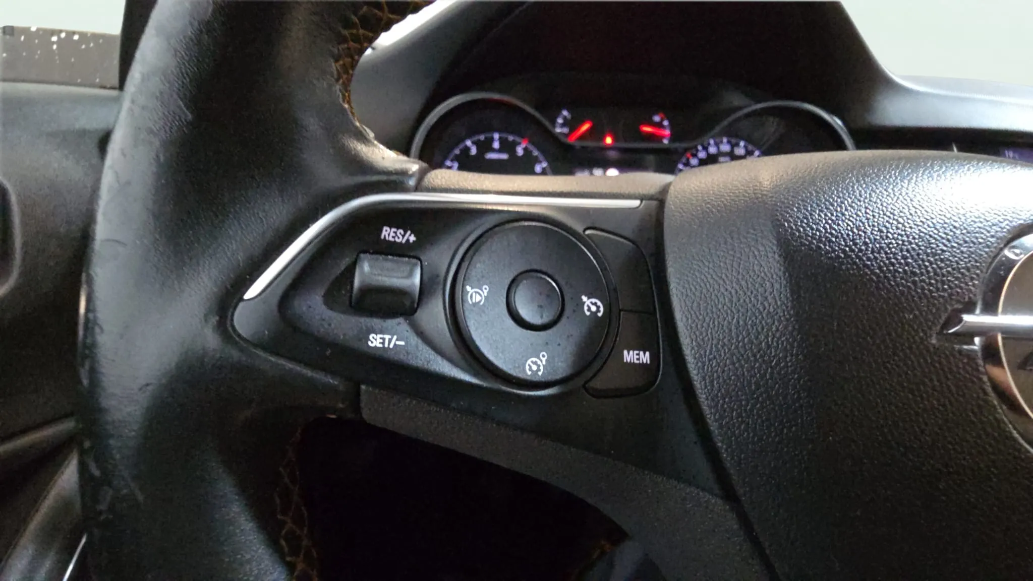 Opel Crossland 1.2 Innovation - foto 19