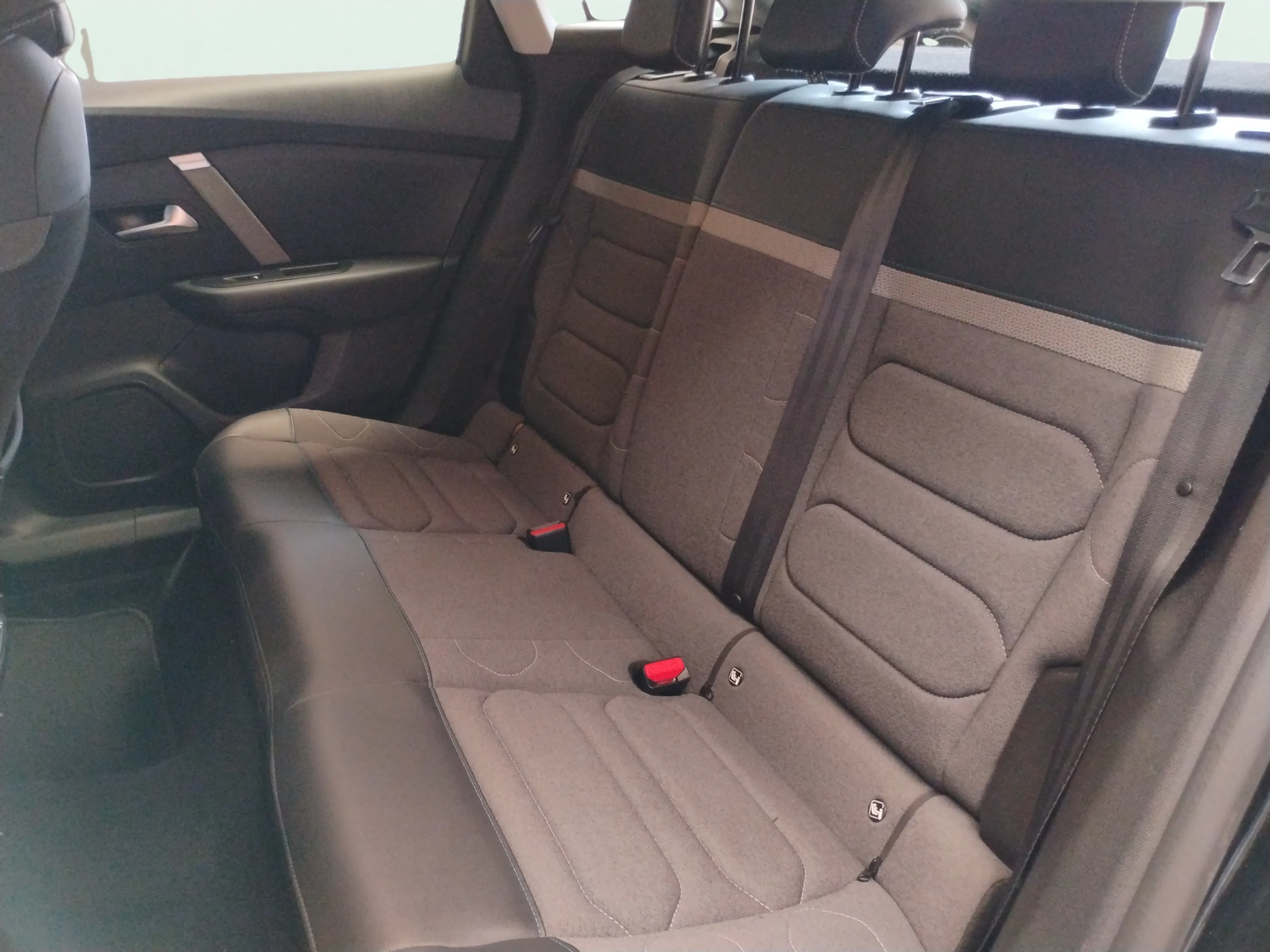 Citroën C4 PureTech 130 Plus - foto 14