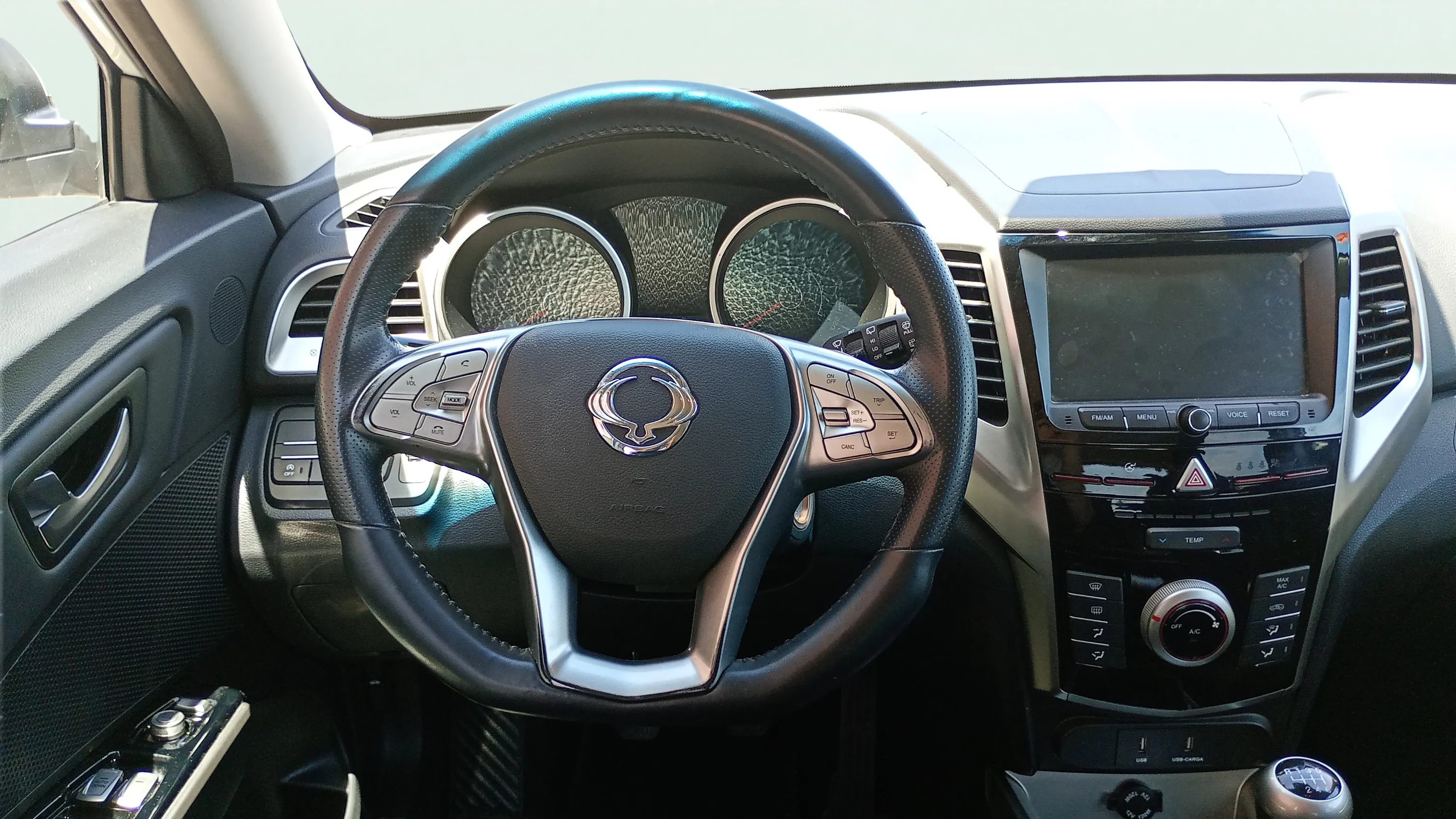 SsangYong Tivoli G12T Line GLP - foto 11