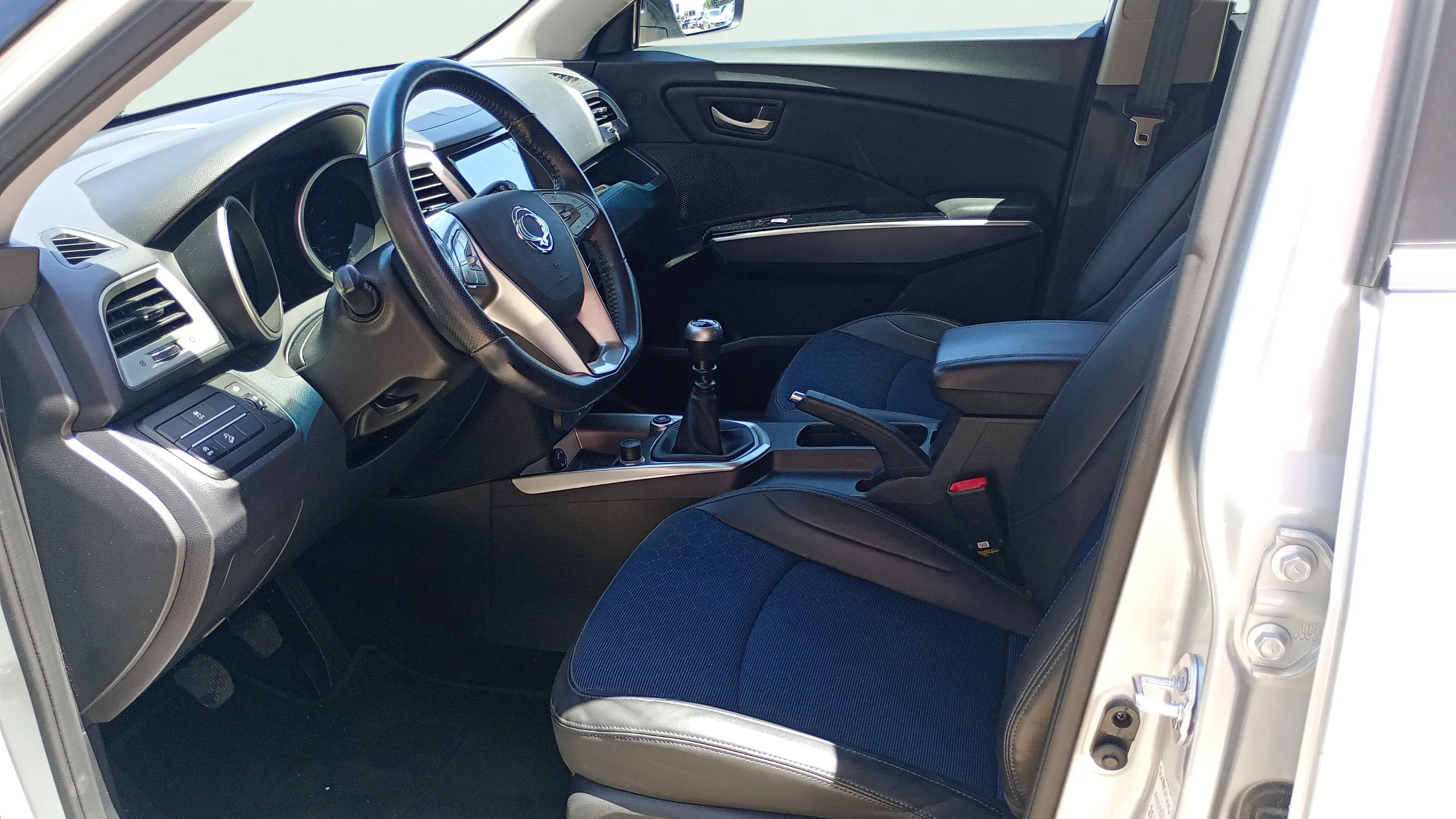 SsangYong Tivoli G12T Line GLP - foto 10