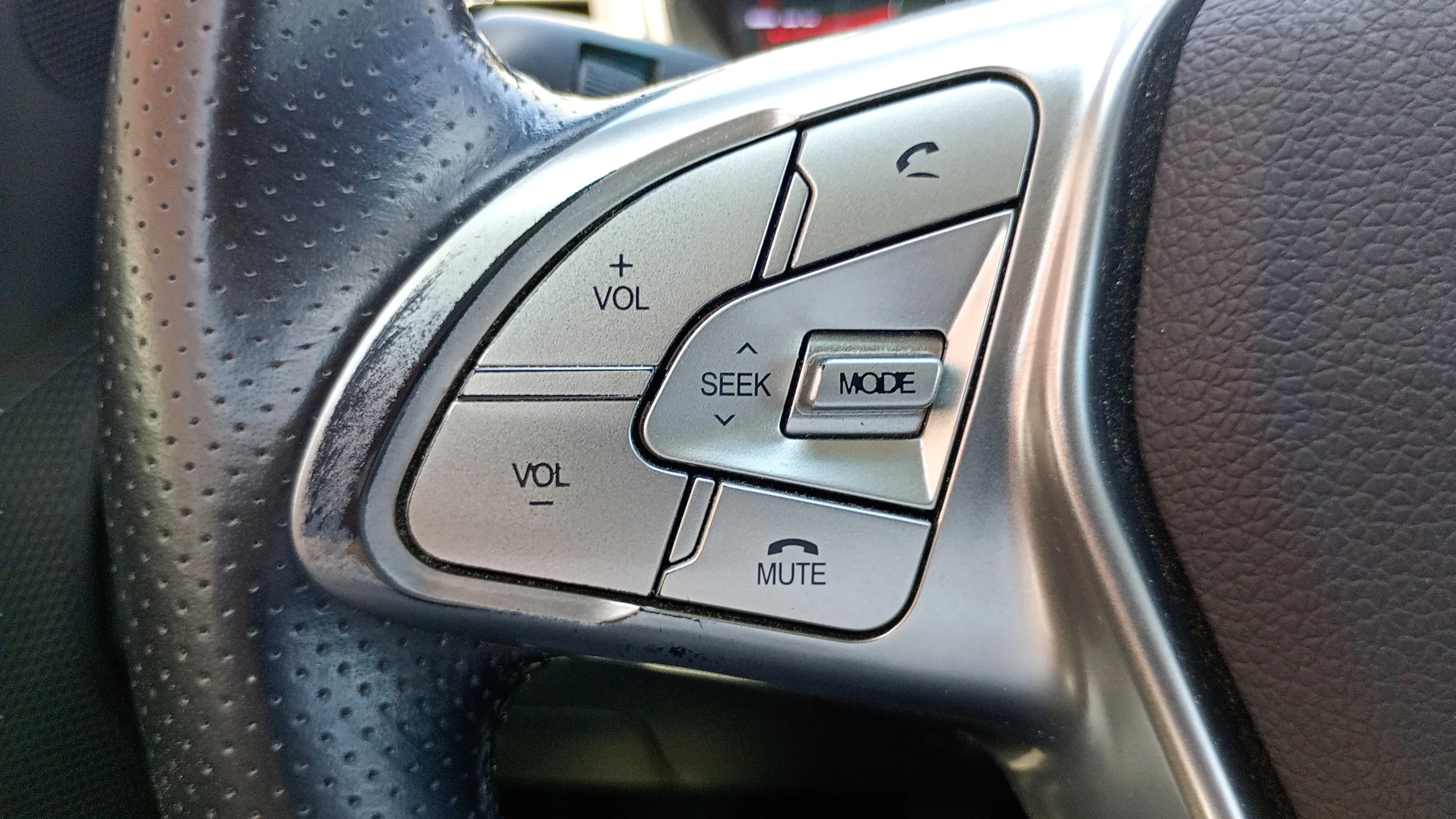 SsangYong Tivoli G12T Line GLP - foto 18