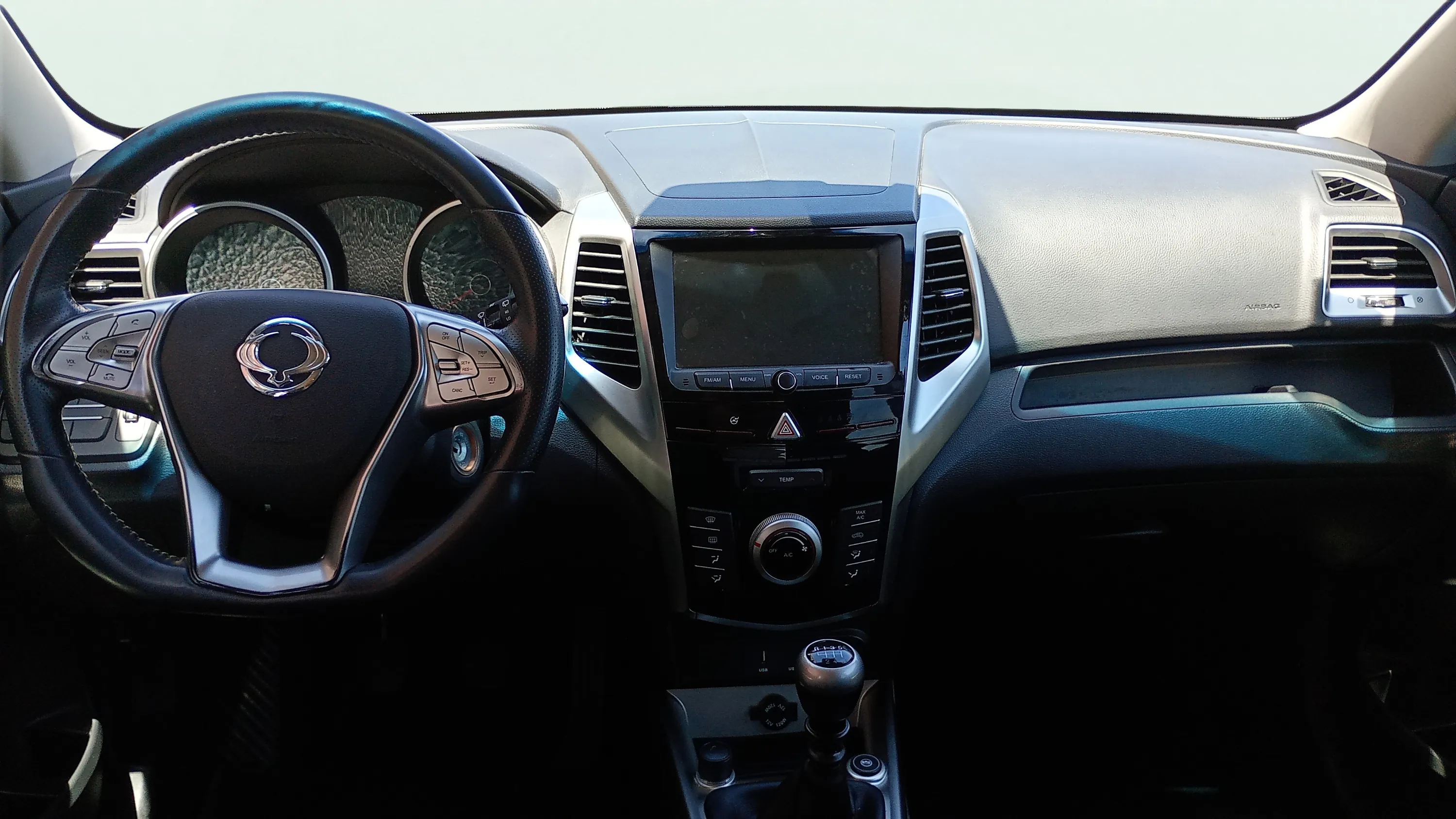 SsangYong Tivoli G12T Line GLP - foto 12