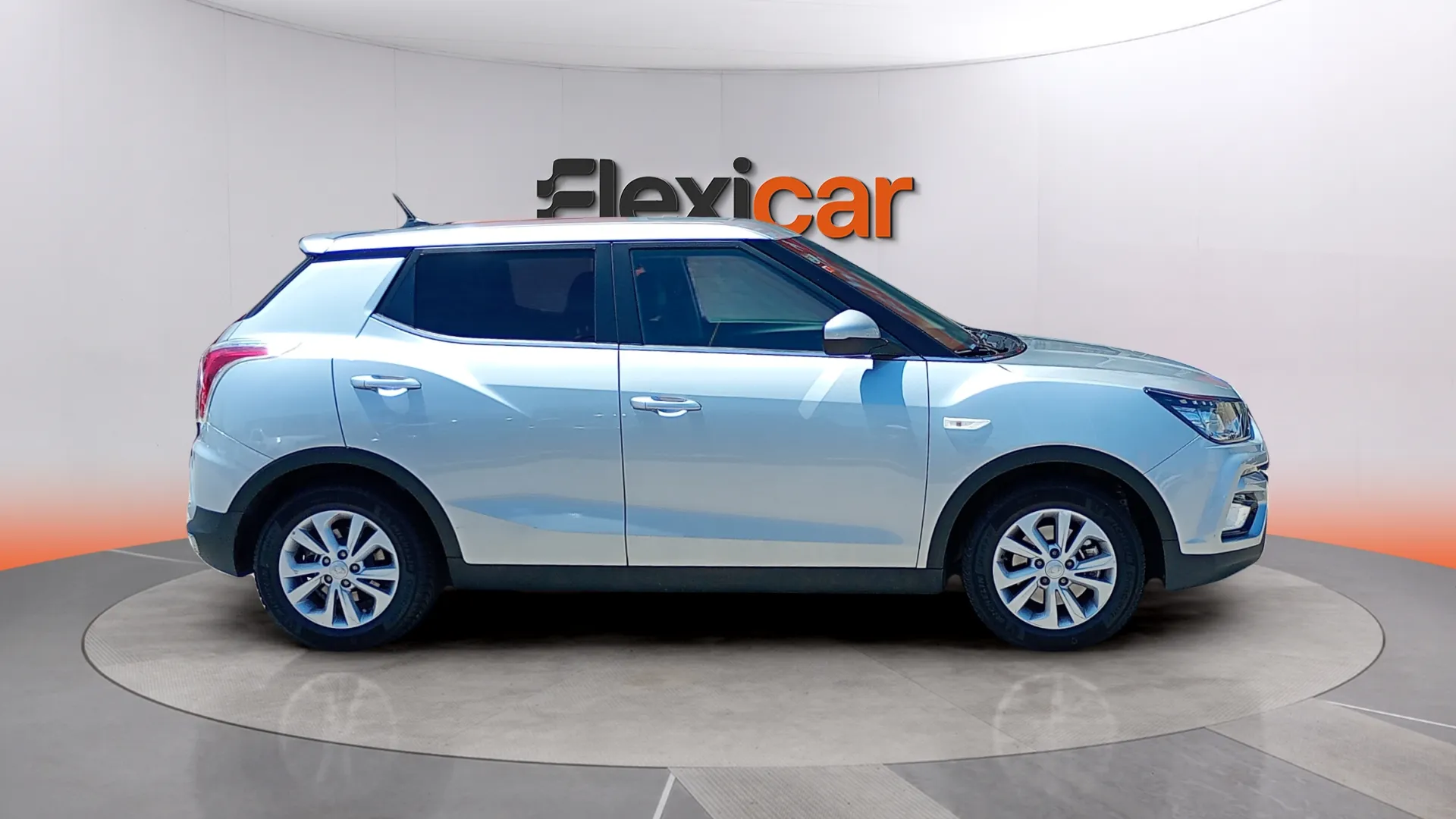SsangYong Tivoli G12T Line GLP - foto 8