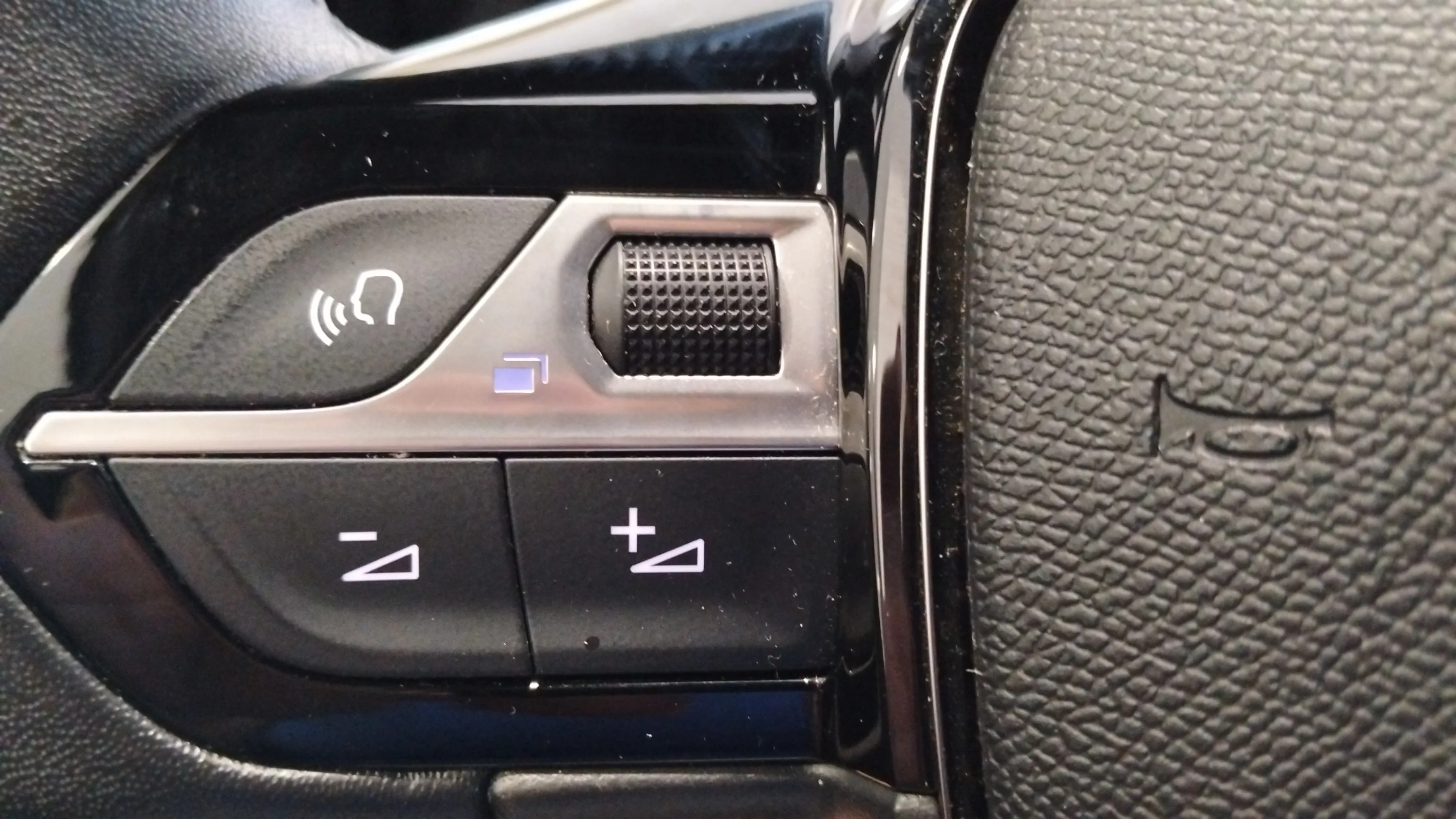 Peugeot 2008 Allure PureTech 100 - foto 15