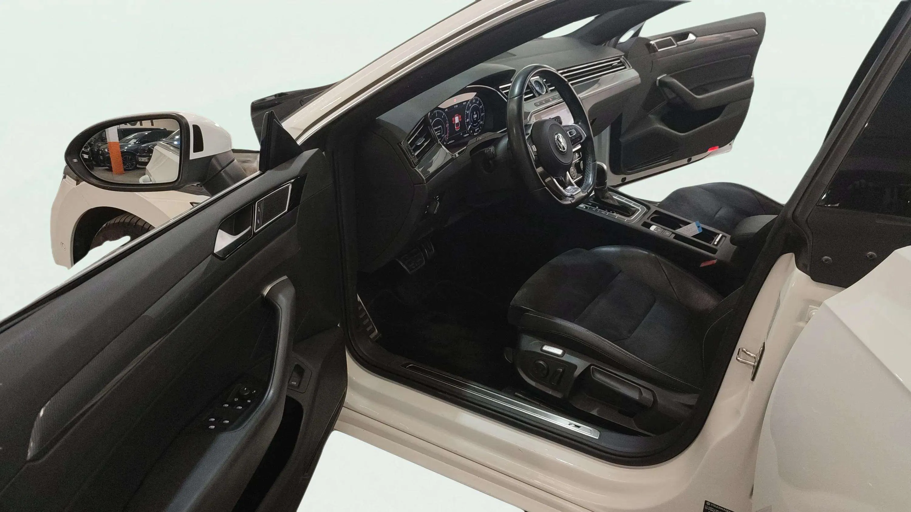Volkswagen Arteon R-Line 2.0 TDI DSG - foto 9