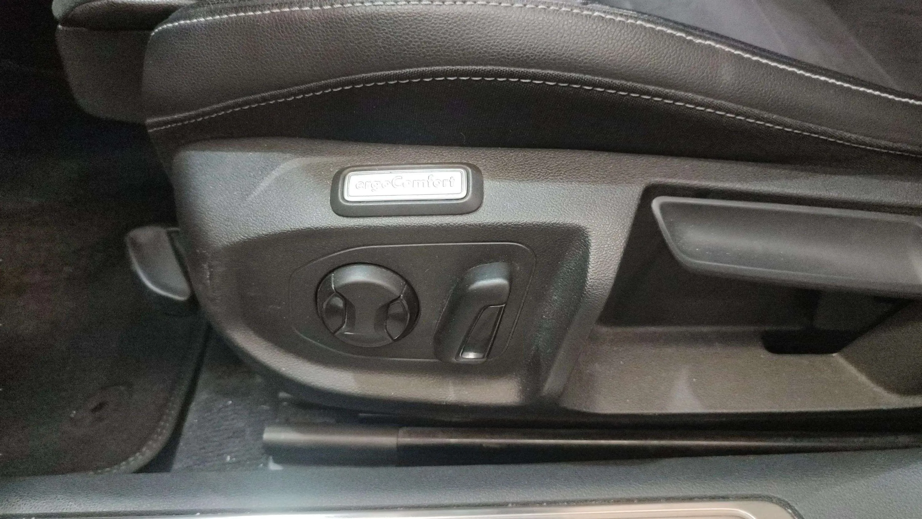 Volkswagen Arteon R-Line 2.0 TDI DSG - foto 13