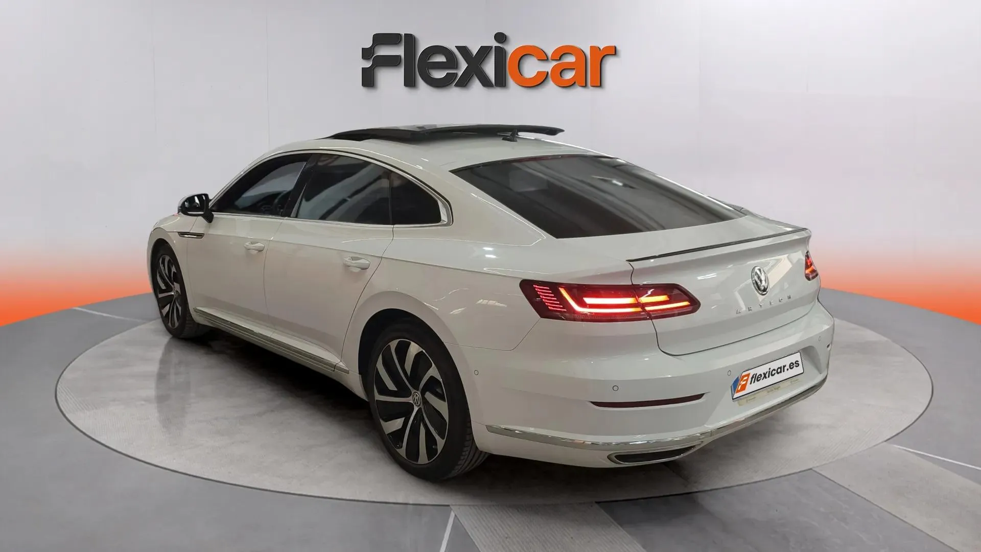 Volkswagen Arteon R-Line 2.0 TDI DSG - foto 5