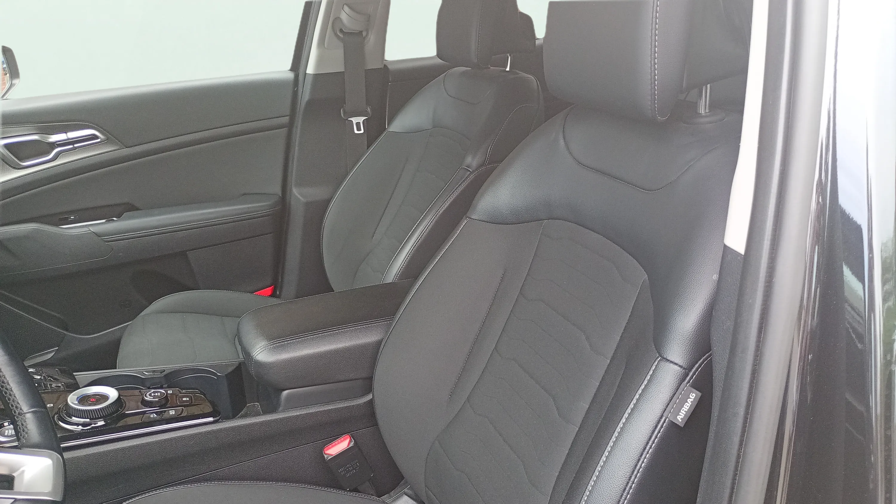 Kia Sportage 1.6 T-GDi HEV Drive 4x2 - foto 12