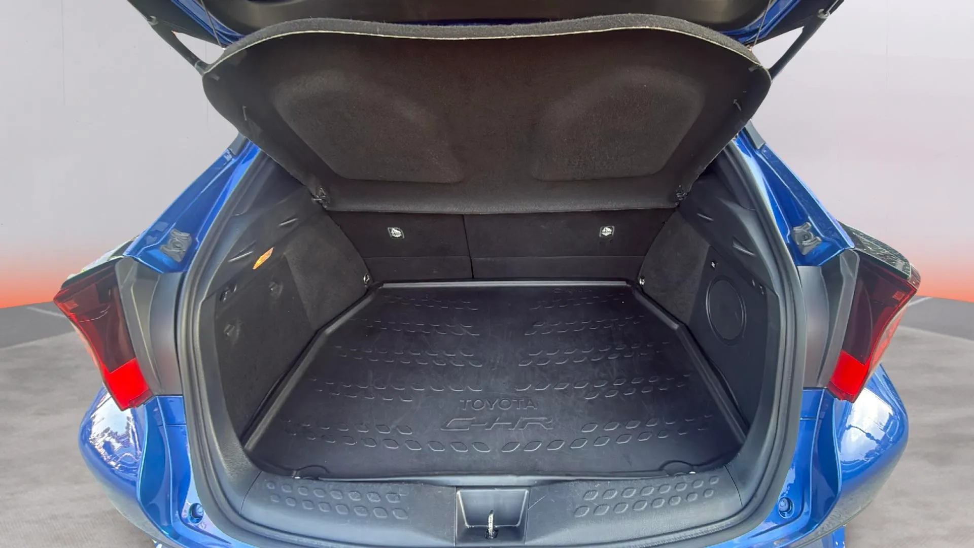 Toyota C-HR 2.0 180H Advance - foto 14
