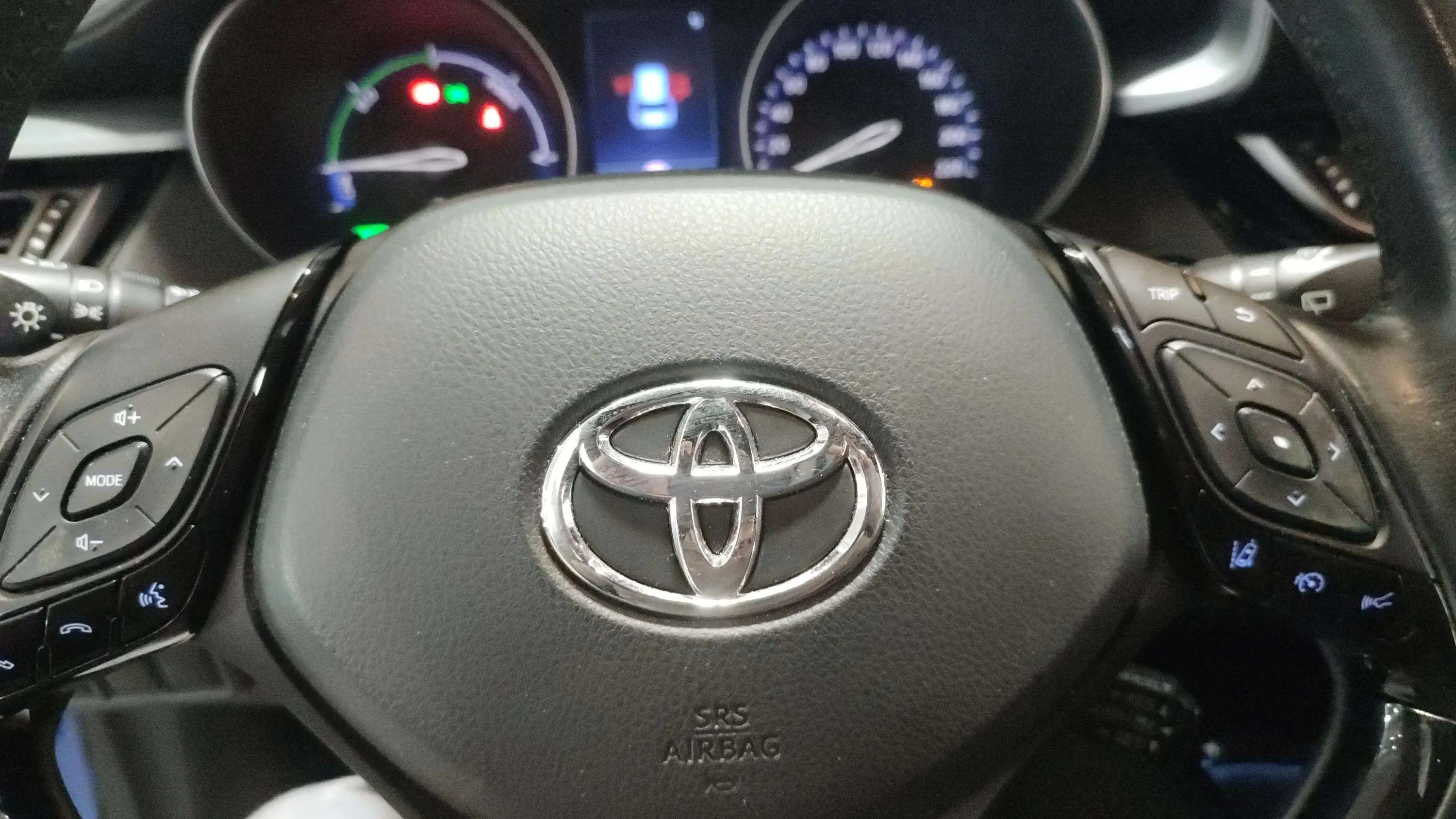 Toyota C-HR 1.8 125H Active - foto 13