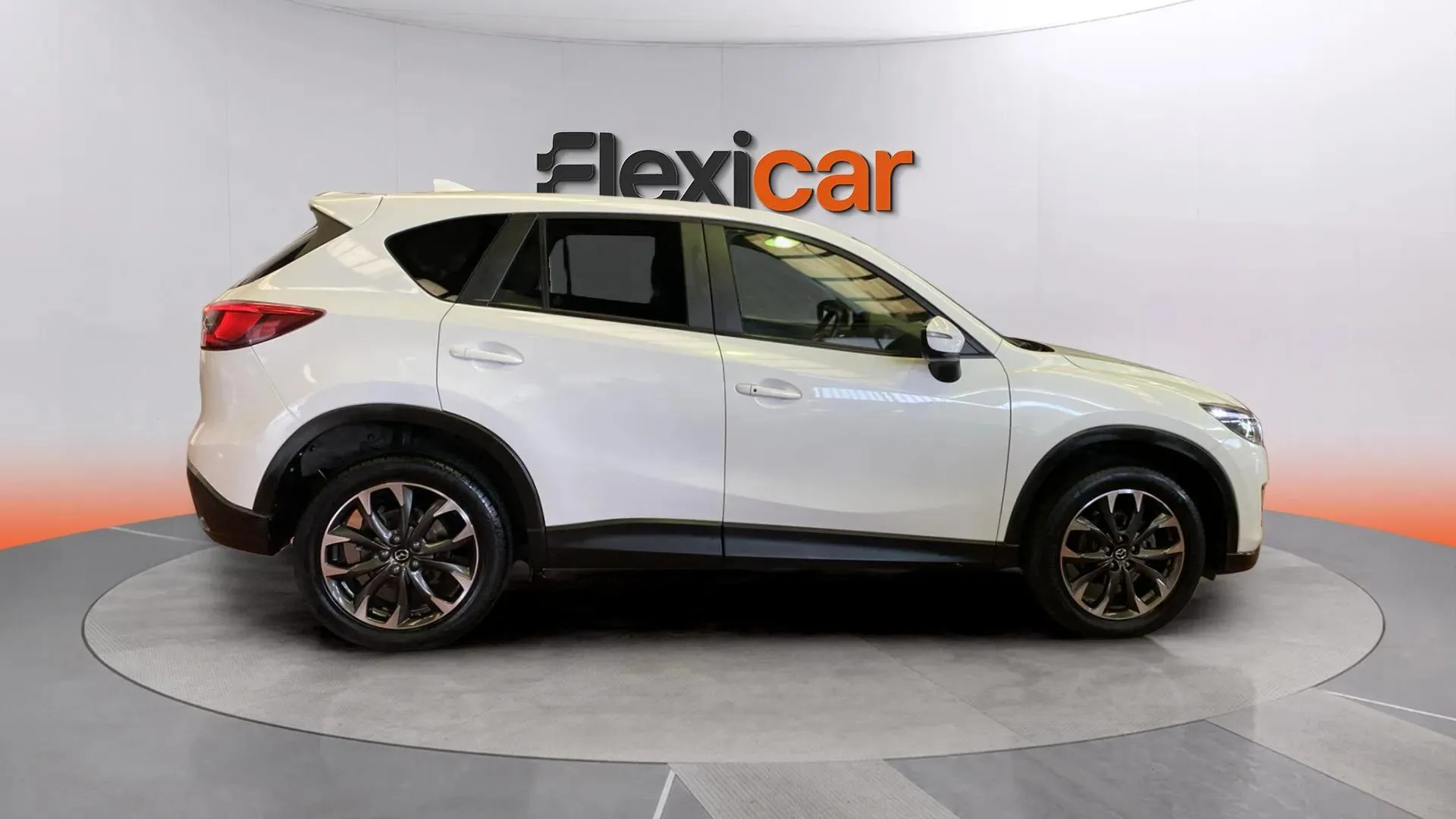 Mazda CX-5 2.2 DE 4WD Luxury - foto 6