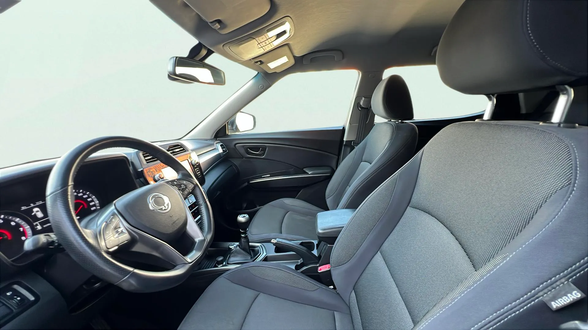 SsangYong Tivoli G15T Urban Plus - foto 13