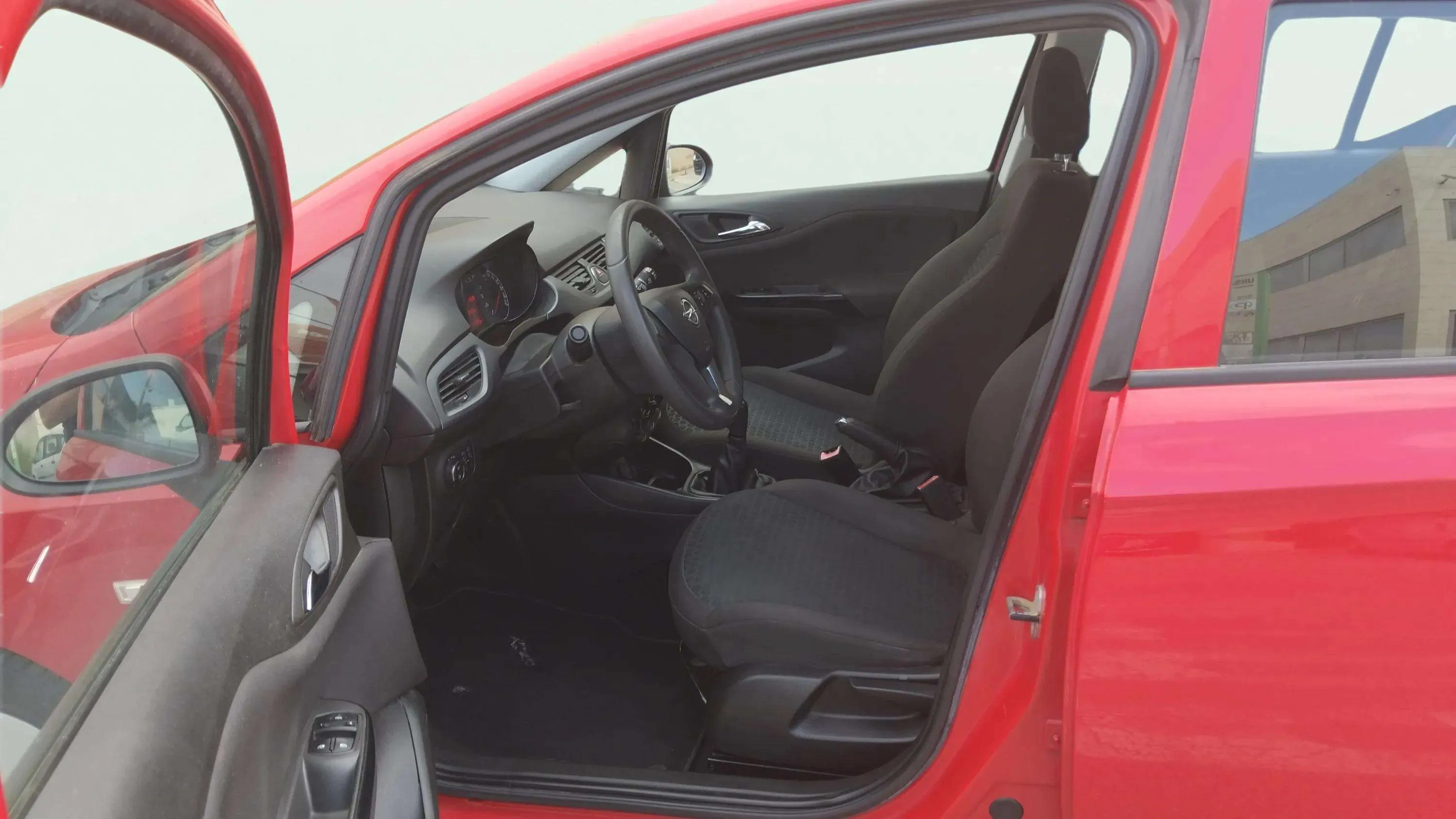 Opel Corsa 1.4 Expression - foto 6