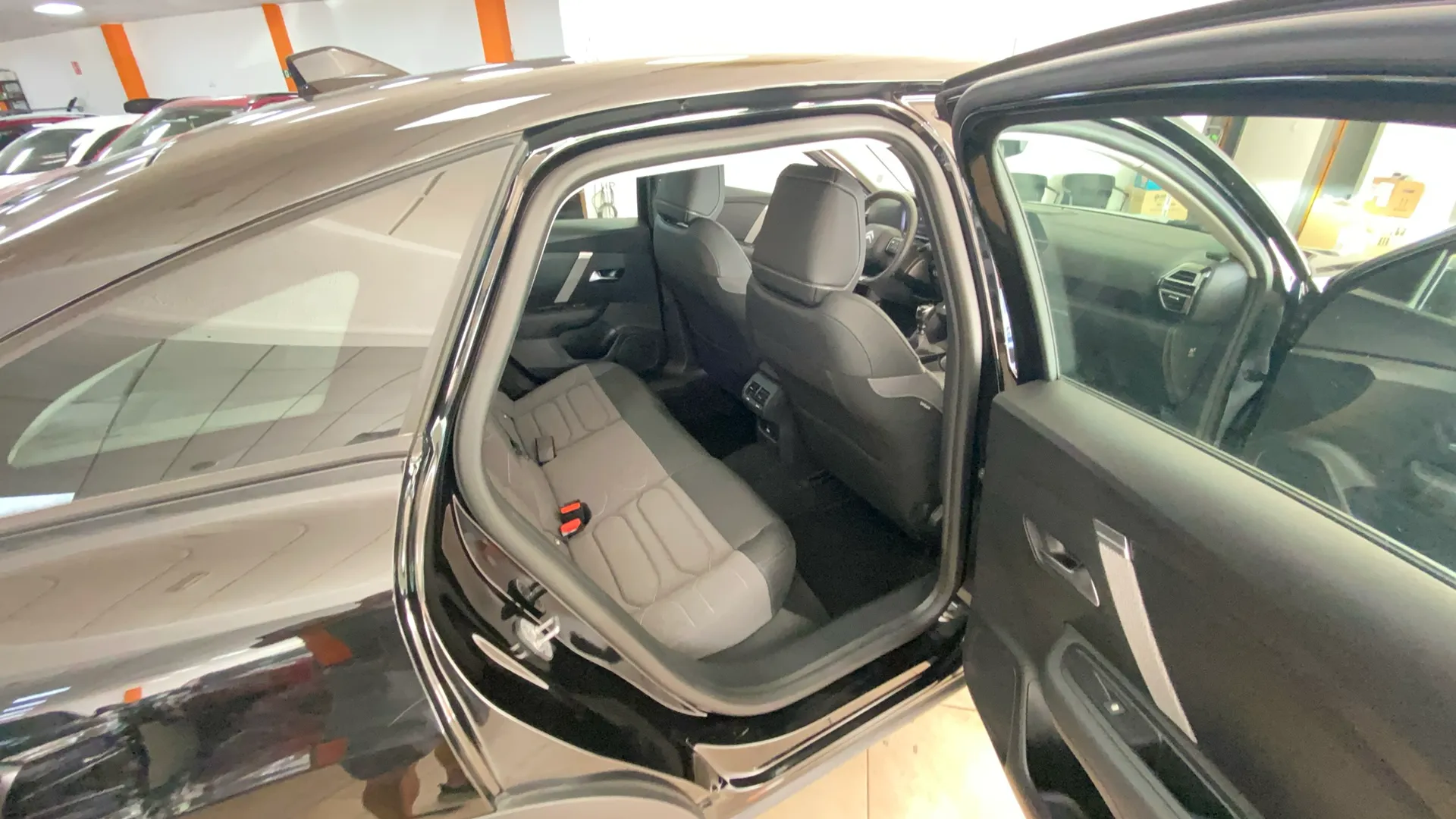 Citroën C4 PureTech 130 Plus - foto 10
