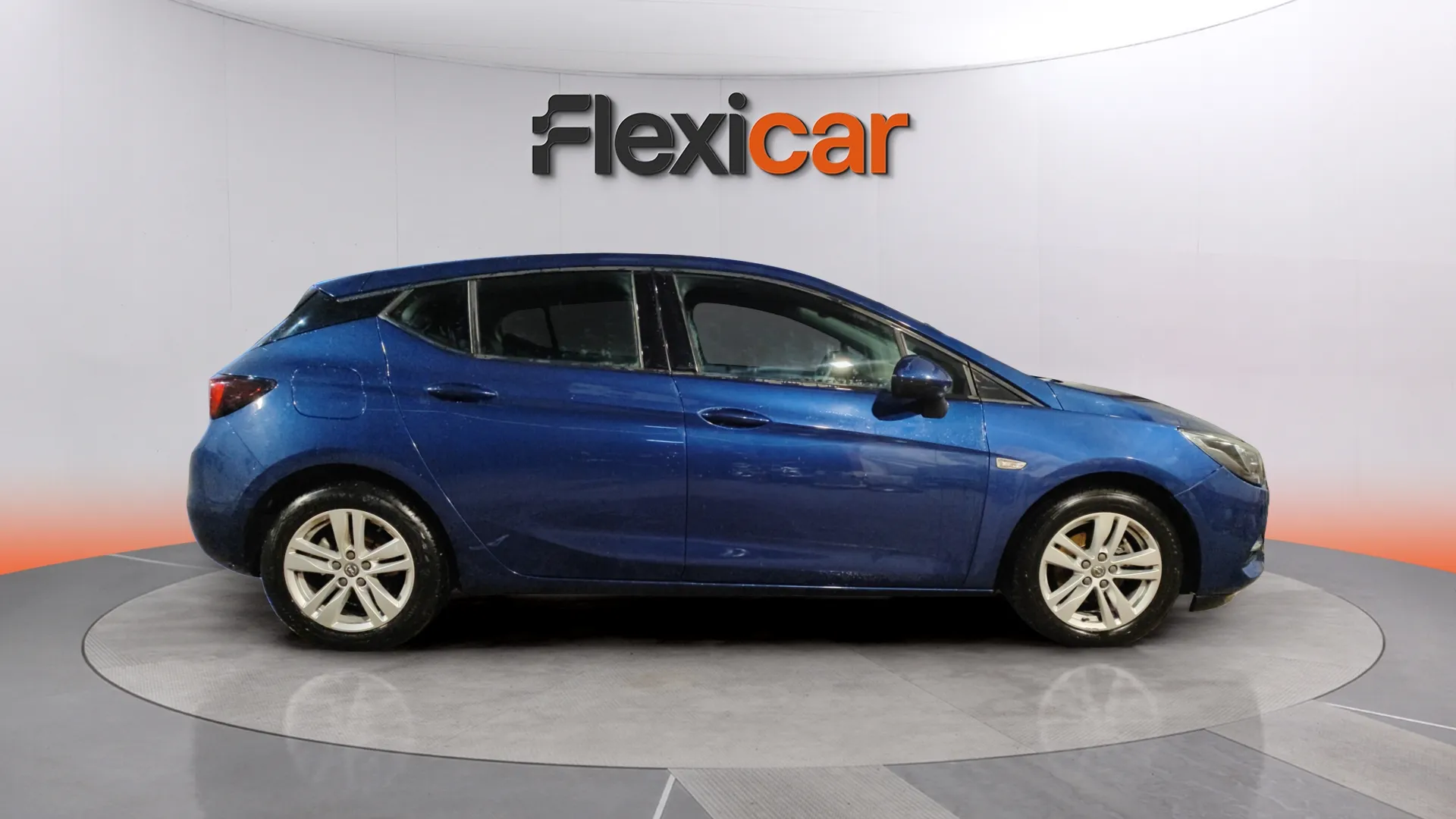 Opel Astra 1.2T SHL Astra - foto 8