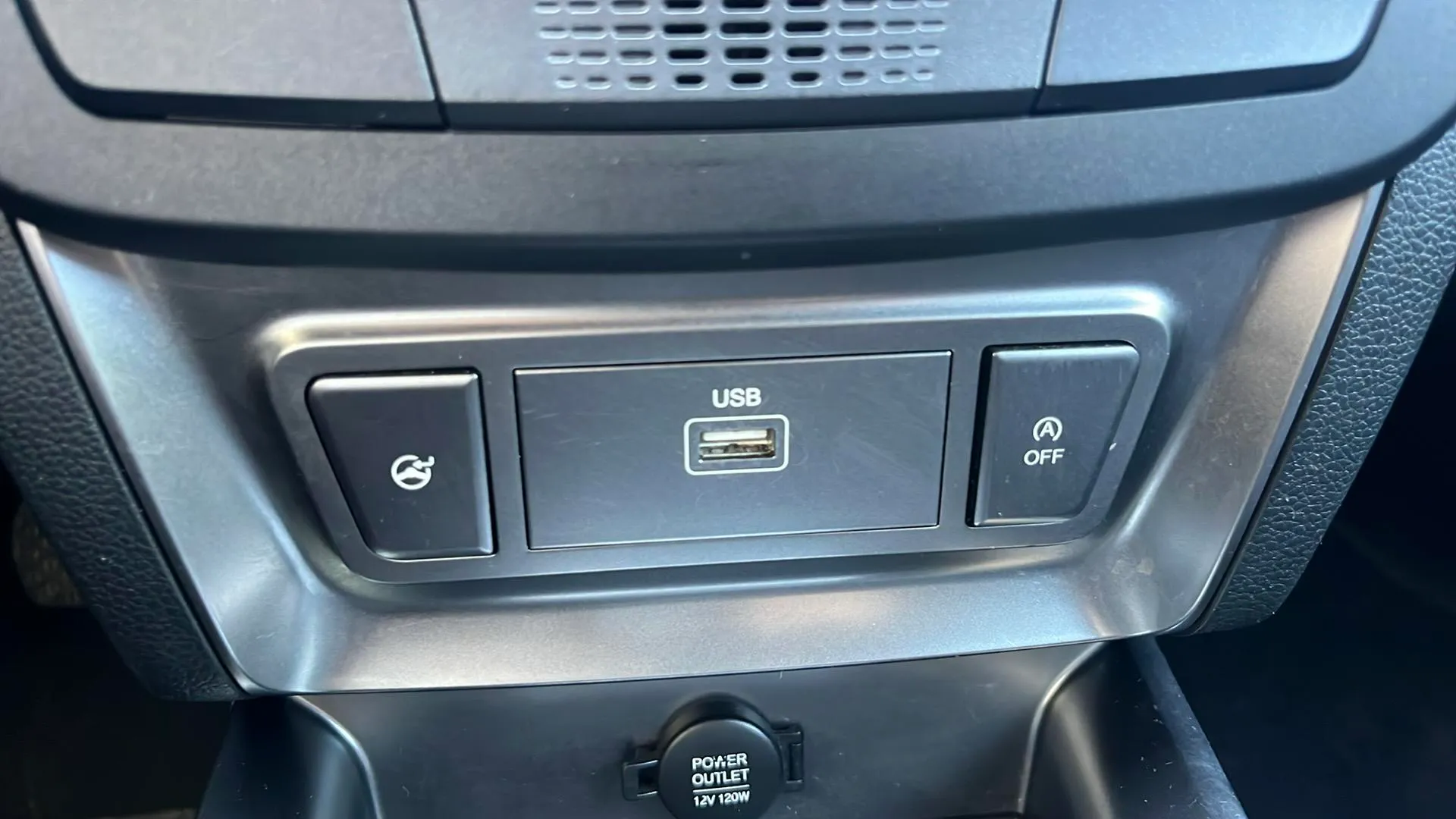 SsangYong Tivoli G15T Limited - foto 13