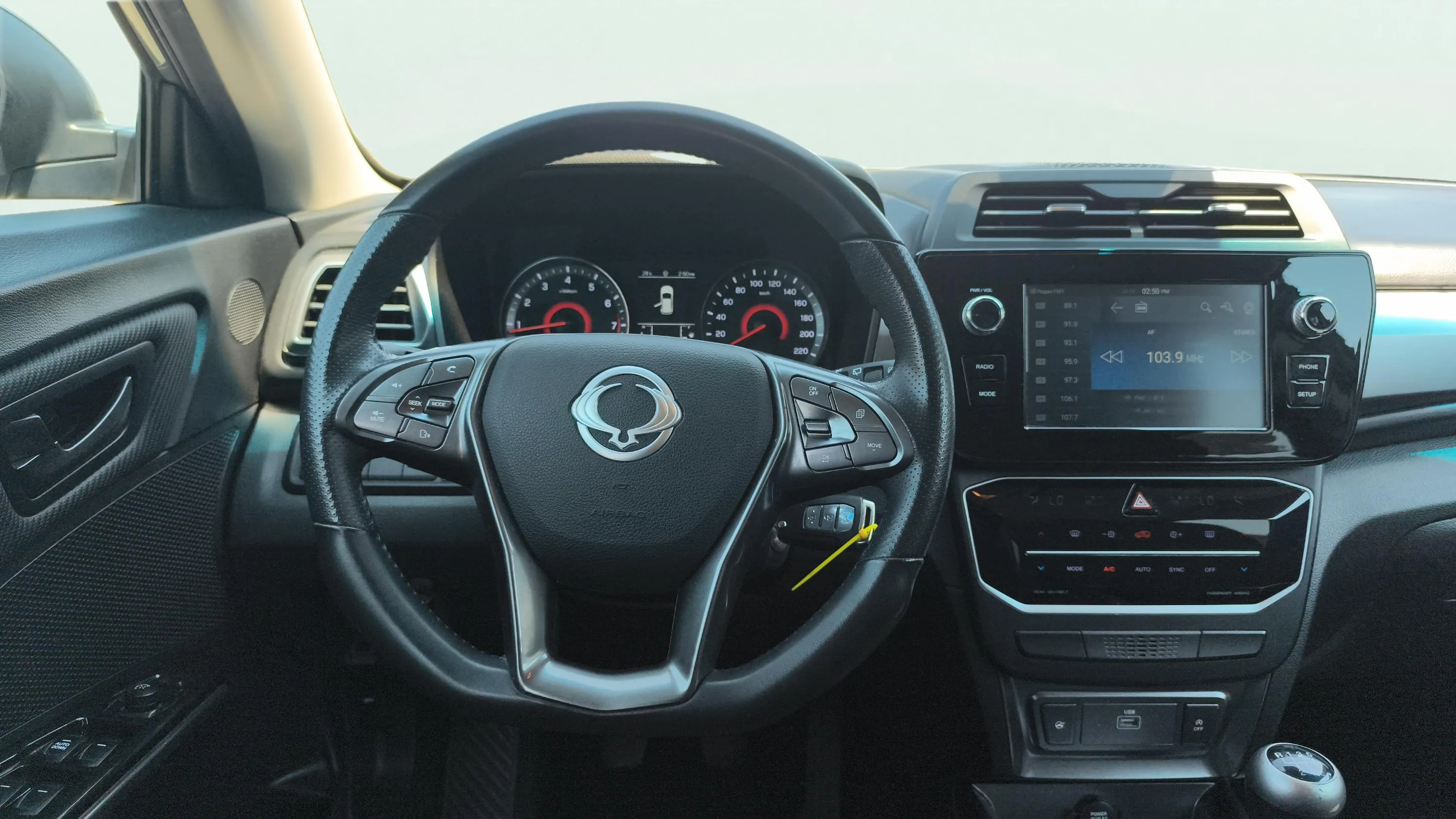 SsangYong Tivoli G15T Limited - foto 12