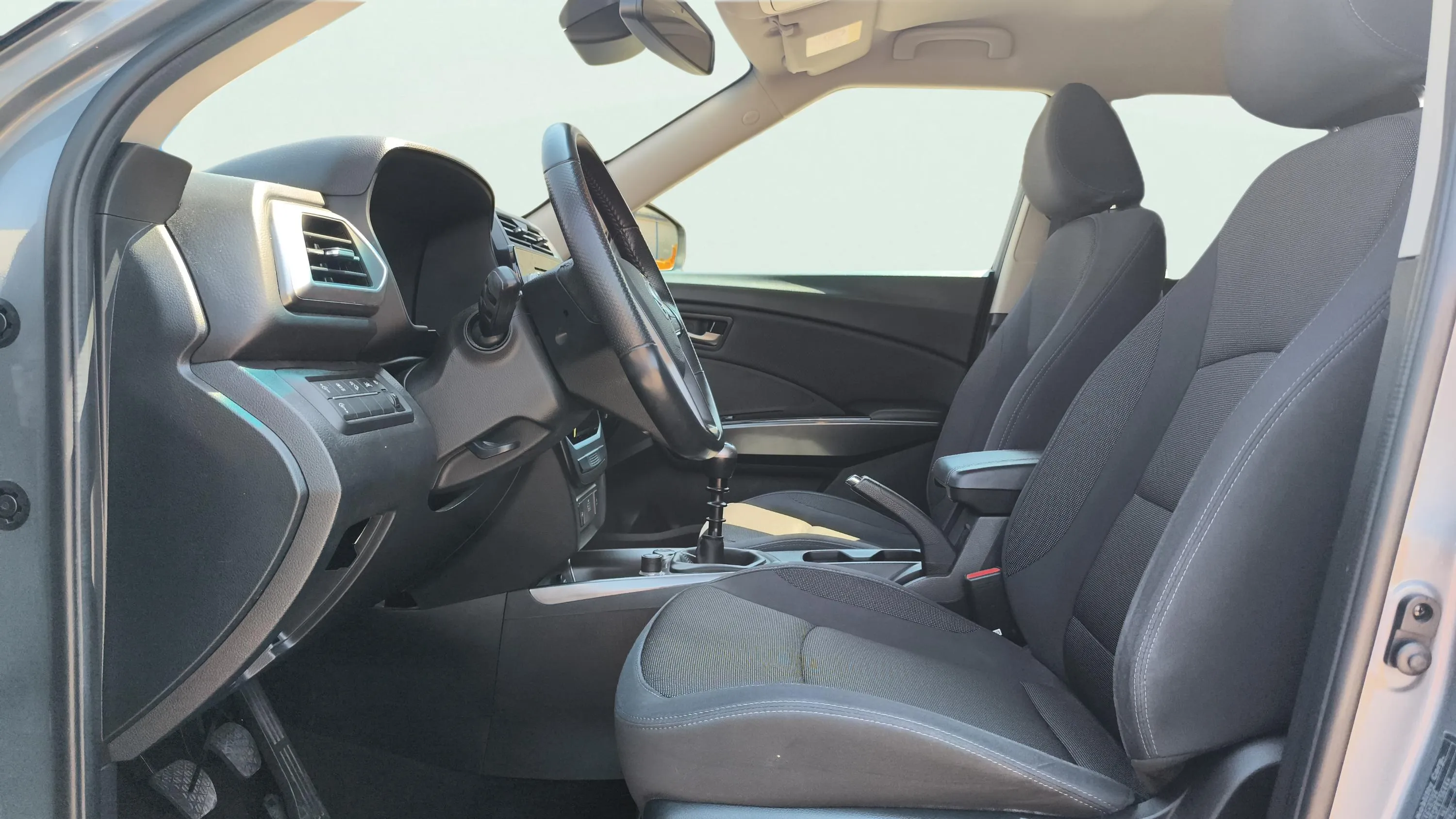 SsangYong Tivoli G15T Limited - foto 18