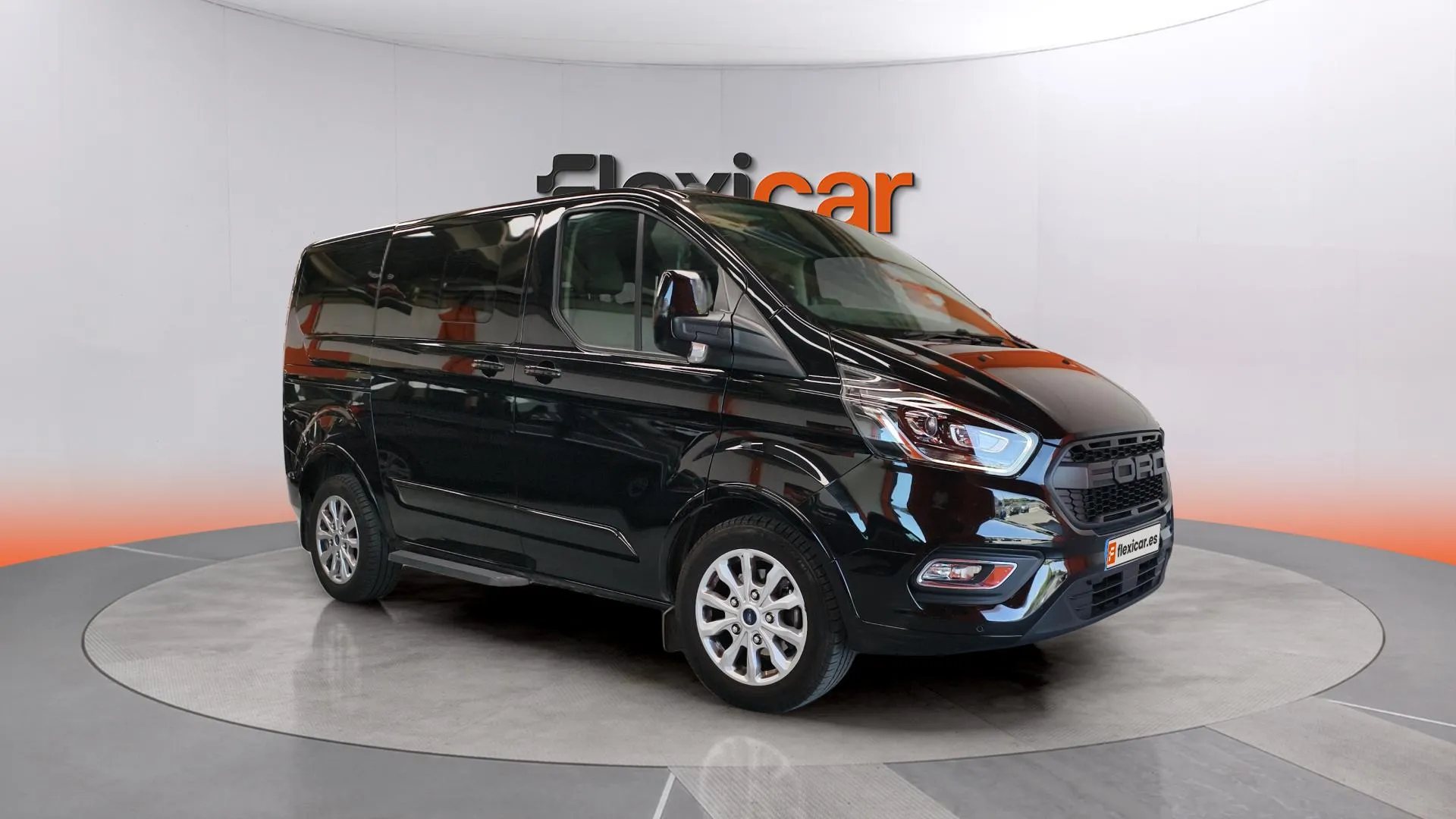 Ford Tourneo Custom 2.0 EcoBlue L1 Titanium 17