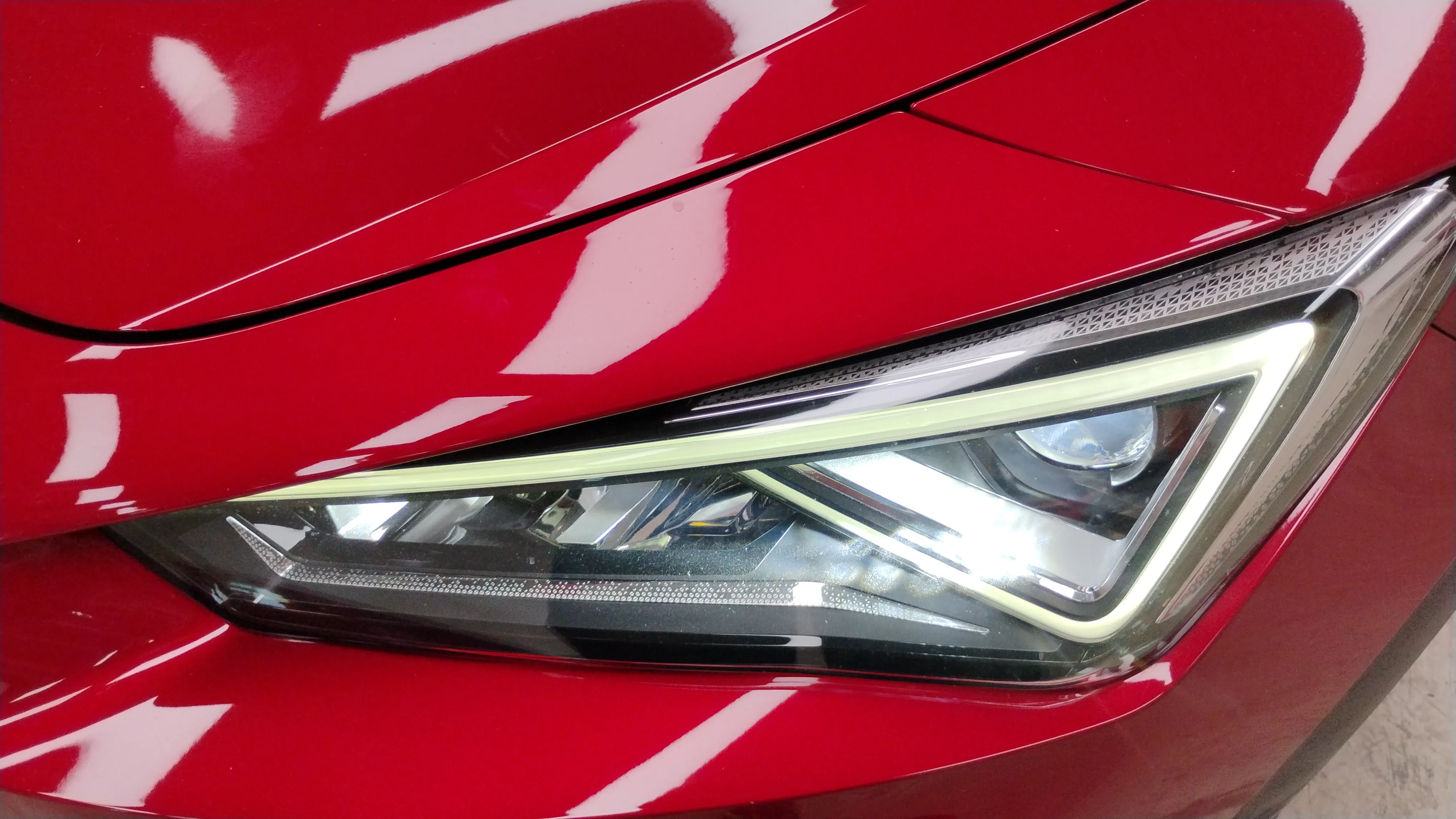 Cupra Formentor 1.5 TSI DSG - foto 23