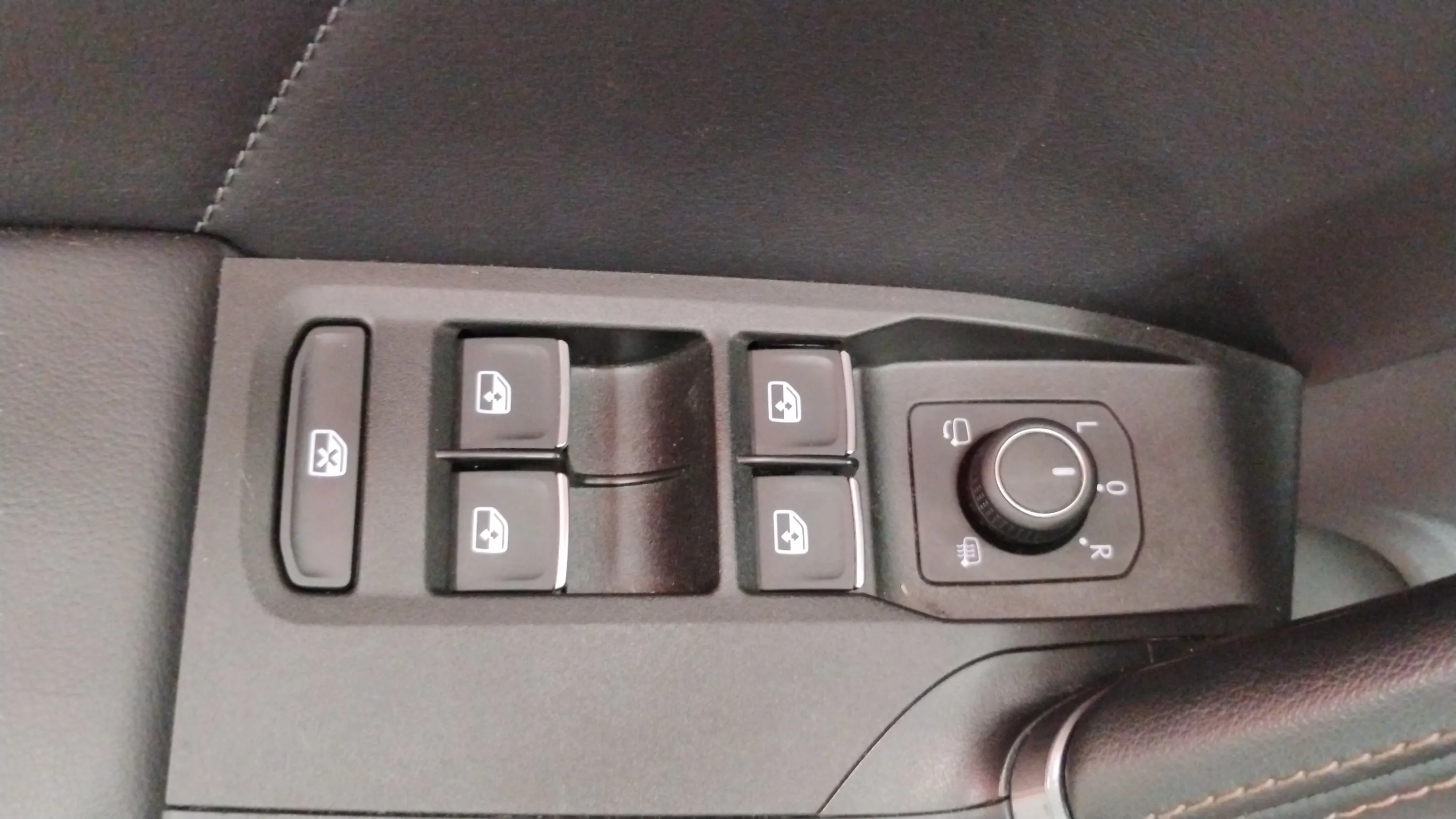 Cupra Formentor 1.5 TSI DSG - foto 19