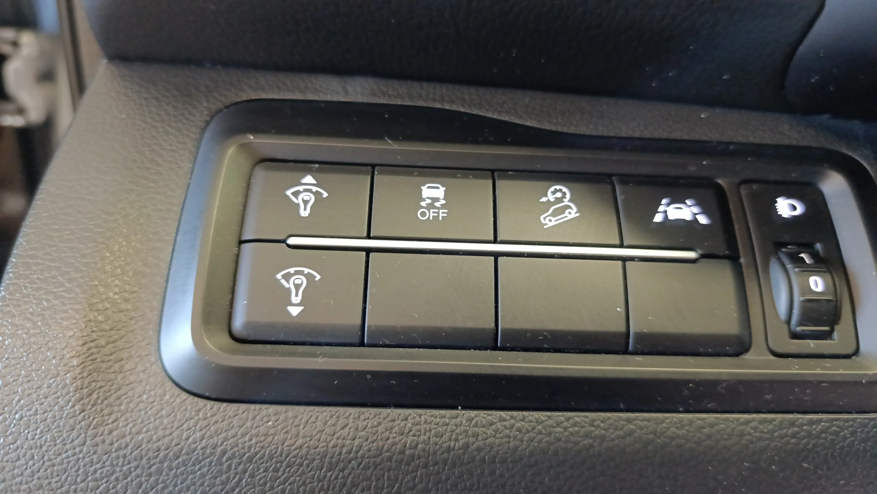 SsangYong Tivoli G15T Limited - foto 28