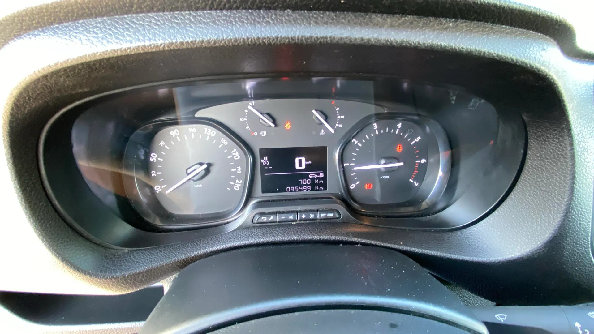 Fiat Scudo Furgón L1 MT6 Business - foto 12