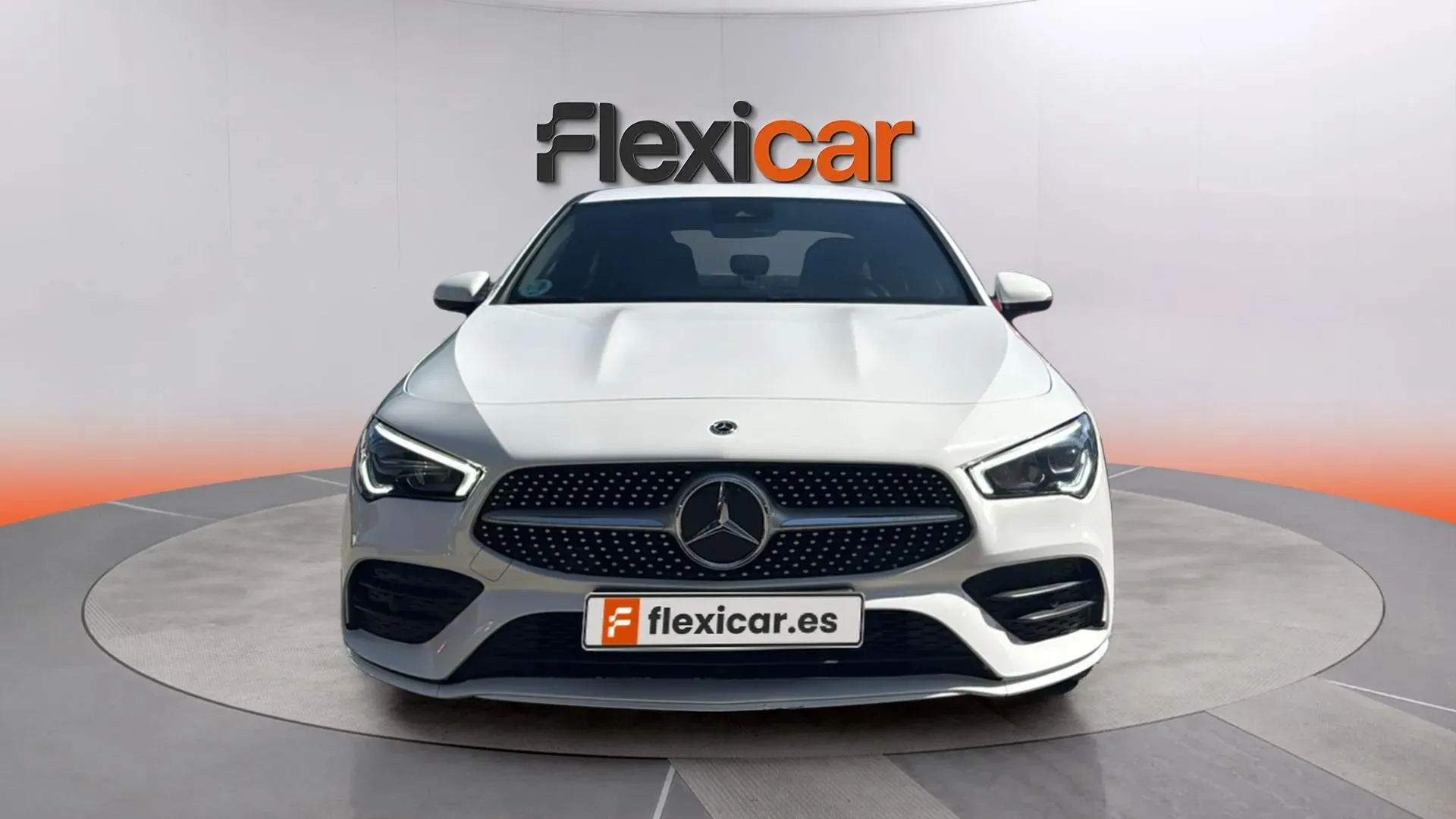 Mercedes-Benz CLA 180 - foto 2