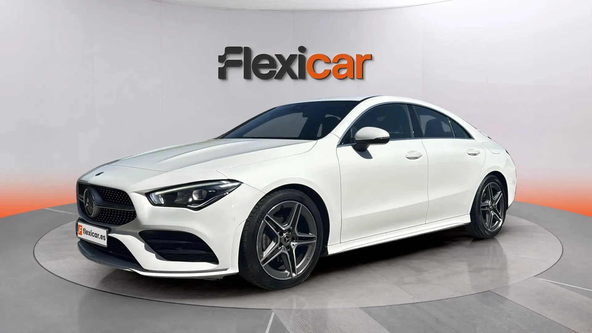Mercedes-Benz CLA 180 - foto 3