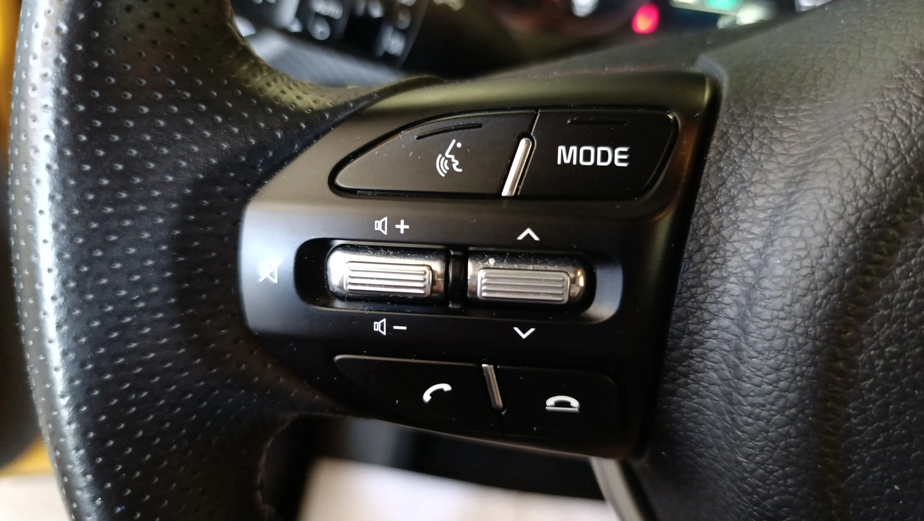 Kia Stonic 1.0 T-GDi MHEV Concept - foto 11