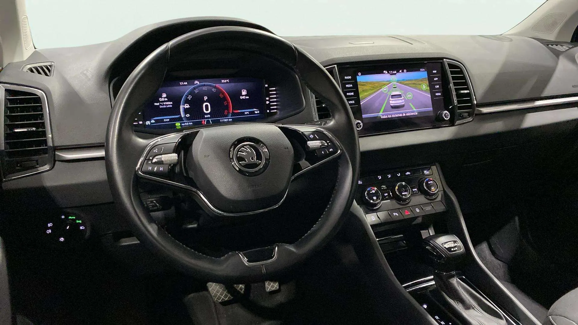 Škoda Karoq 2.0 TDI DSG 4x4 Ambition - foto 30