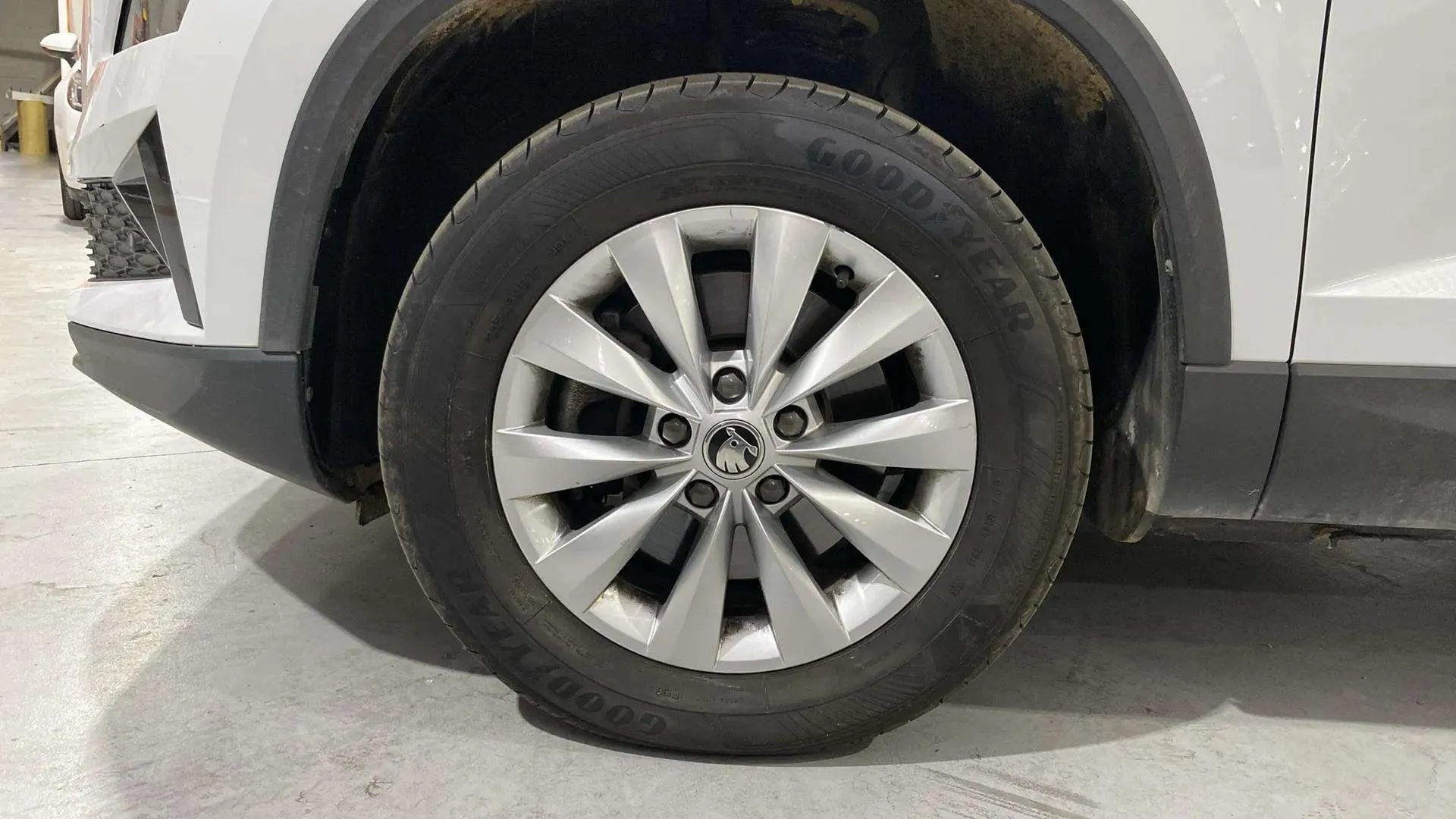 Škoda Karoq 2.0 TDI DSG 4x4 Ambition - foto 32