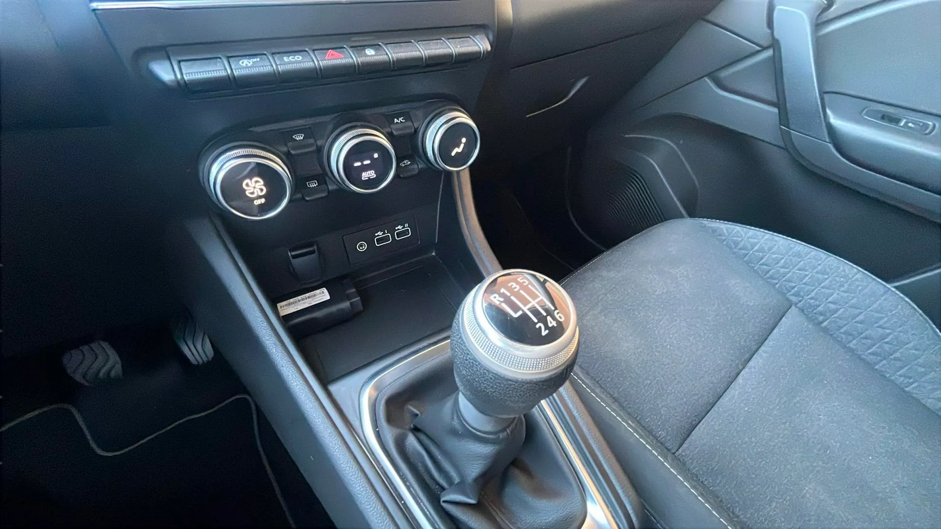 Mitsubishi ASX 100T Motion - foto 18