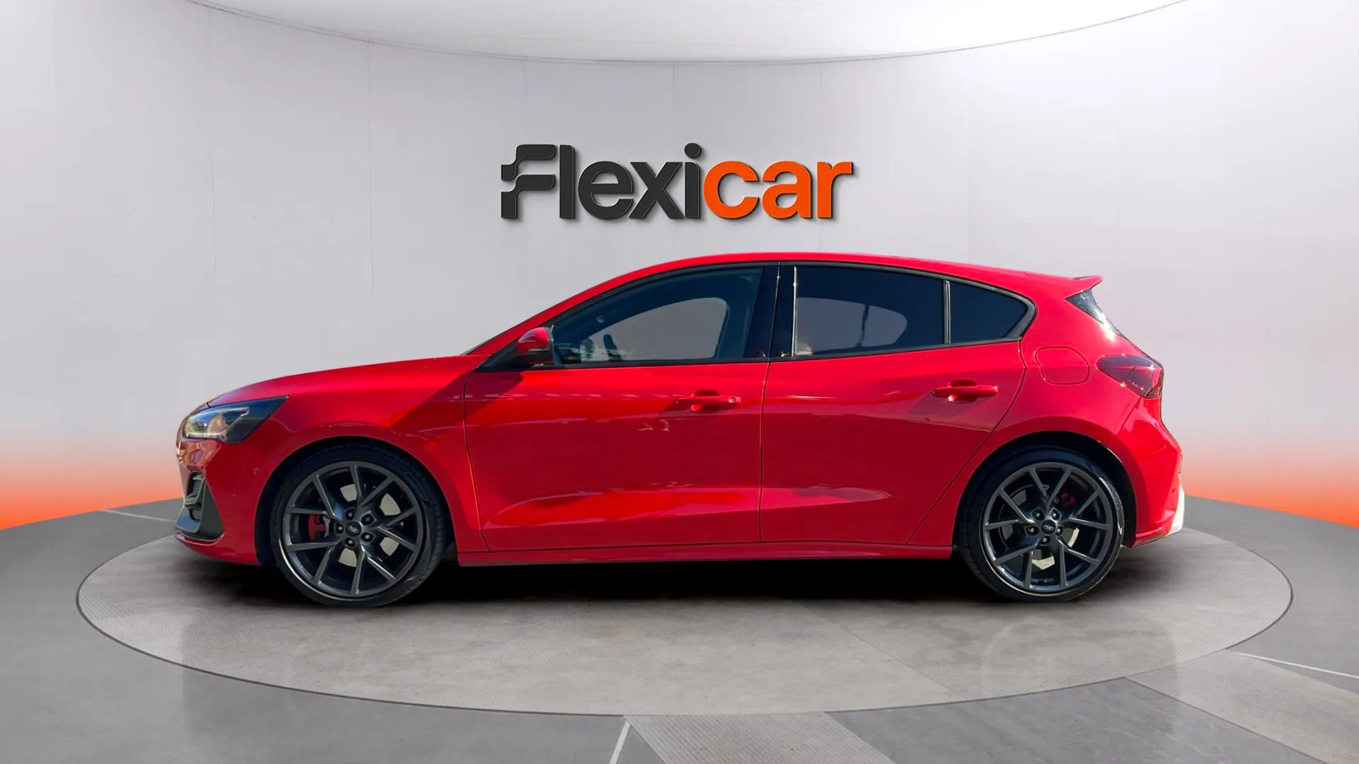 Ford Focus ST 2.3 EcoBoost - foto 5