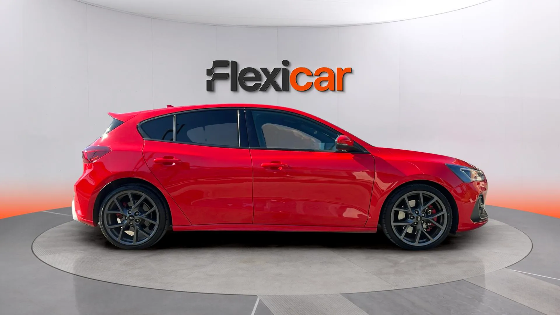 Ford Focus ST 2.3 EcoBoost - foto 4