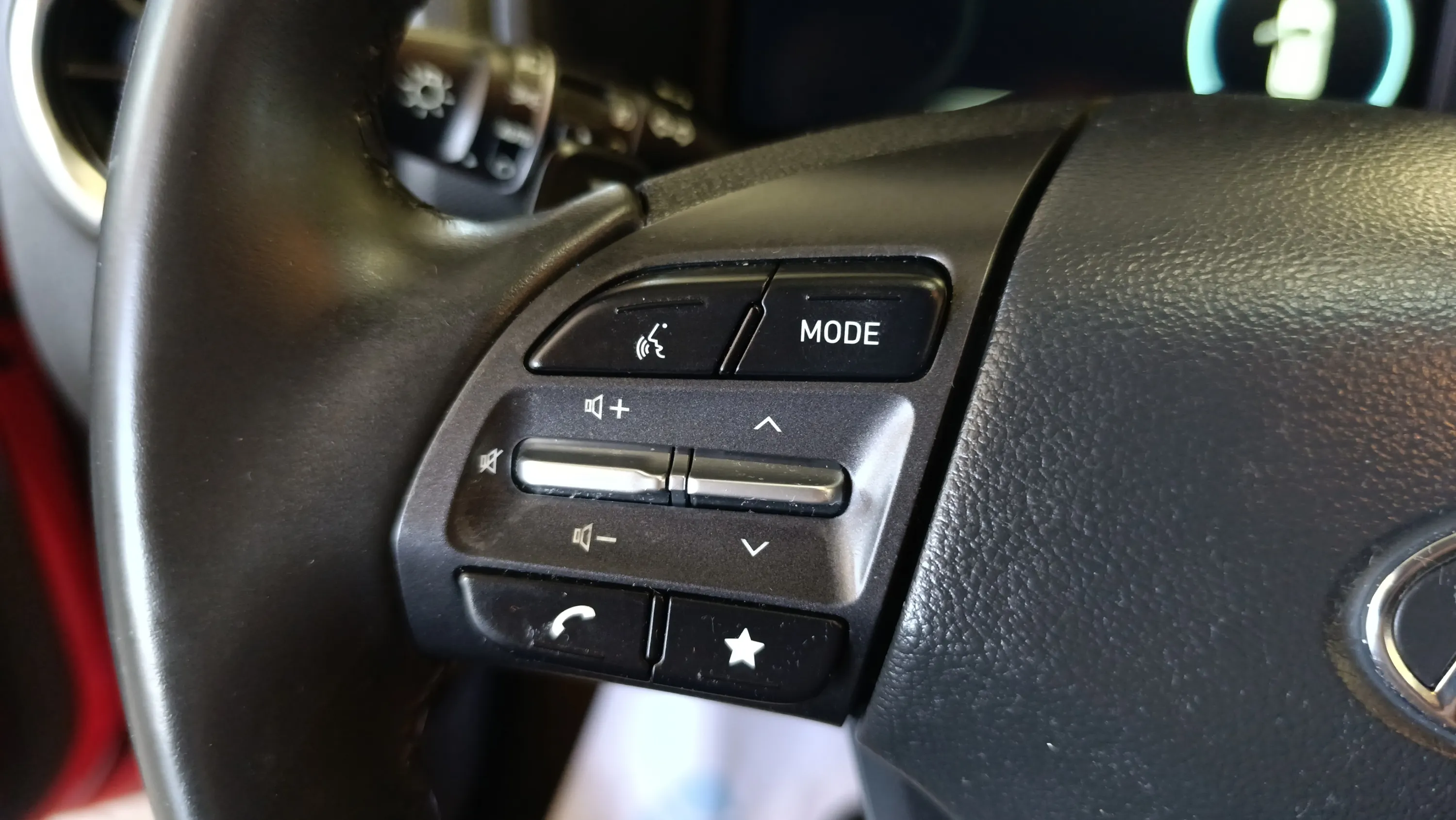 Hyundai Kona 1.6 GDI HEV Maxx DCT - foto 11