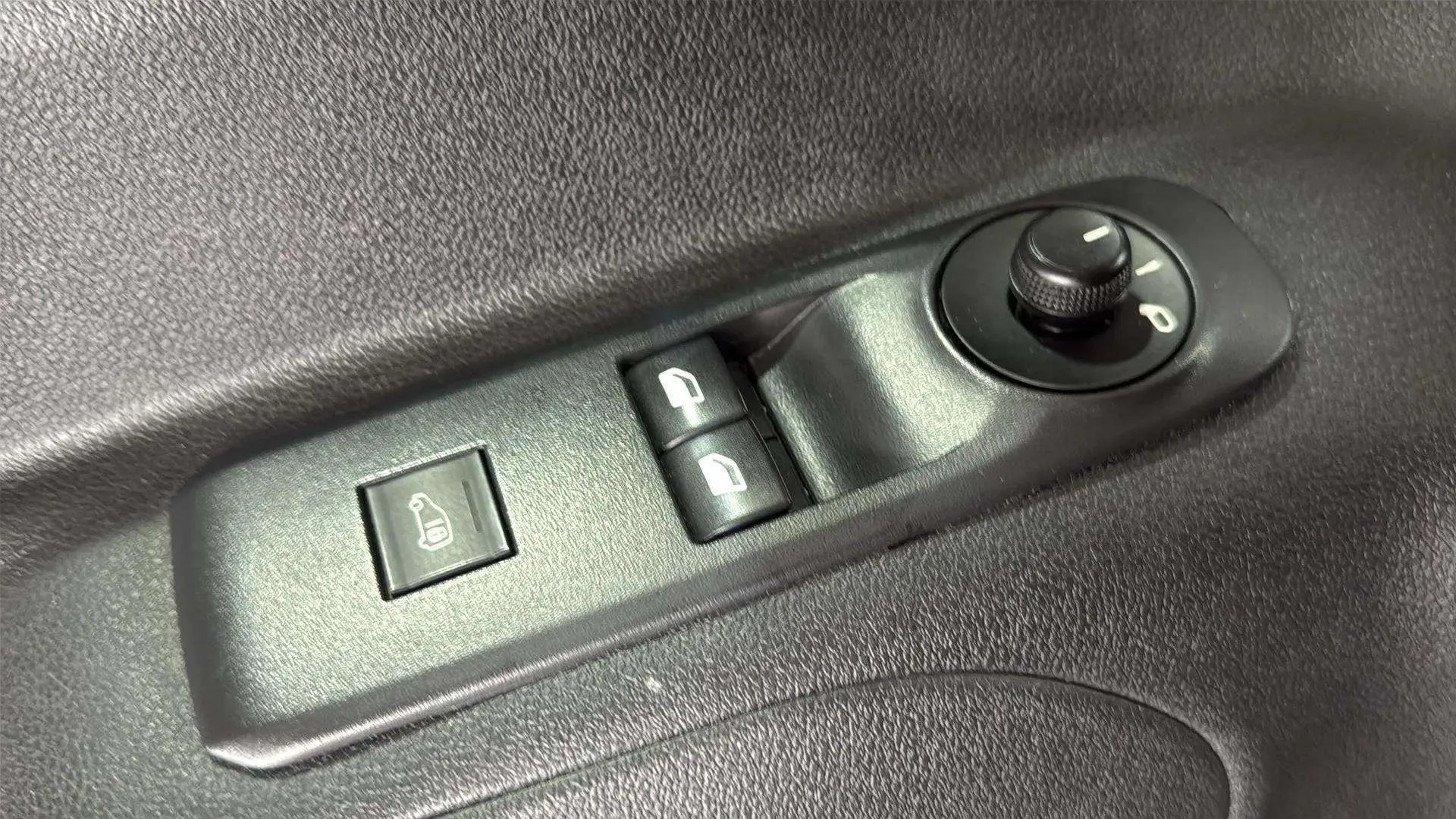 Peugeot Partner Premium Dangel STD 600kg BlueHDi - foto 12