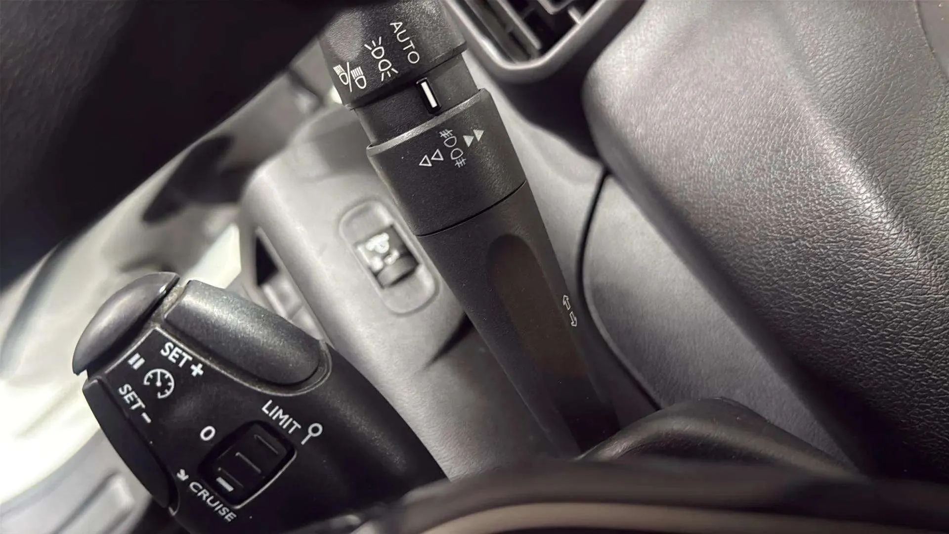 Peugeot Partner Premium Dangel STD 600kg BlueHDi - foto 6