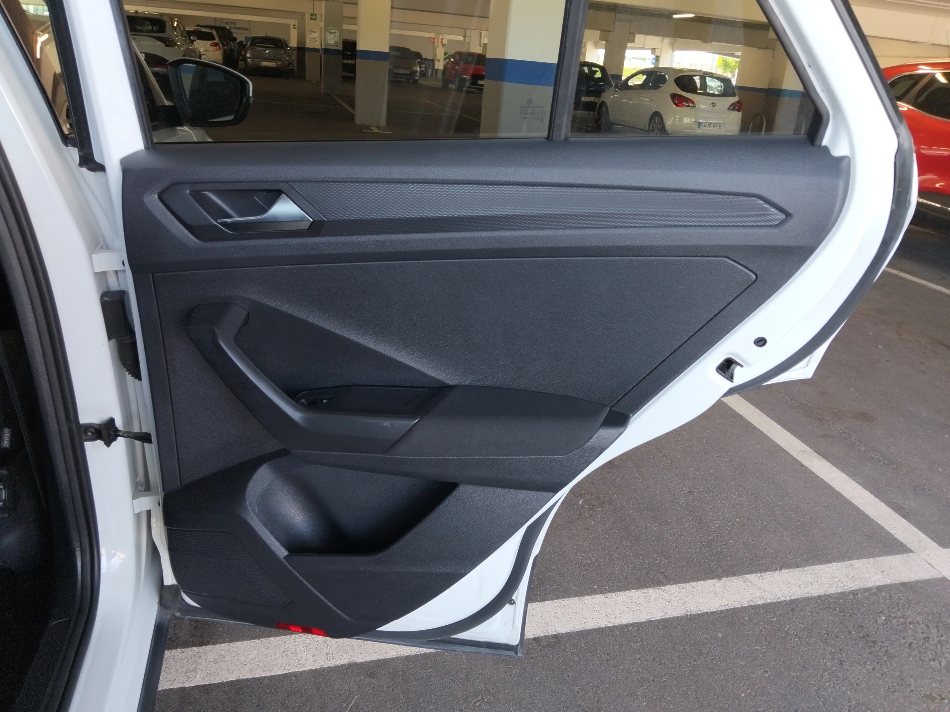 Volkswagen T-Roc Advance 1.6 TDI - foto 17