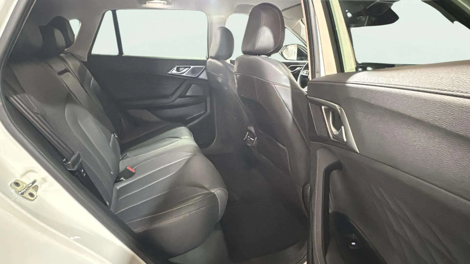 MG HS 1.5T PHEV Luxury - foto 21