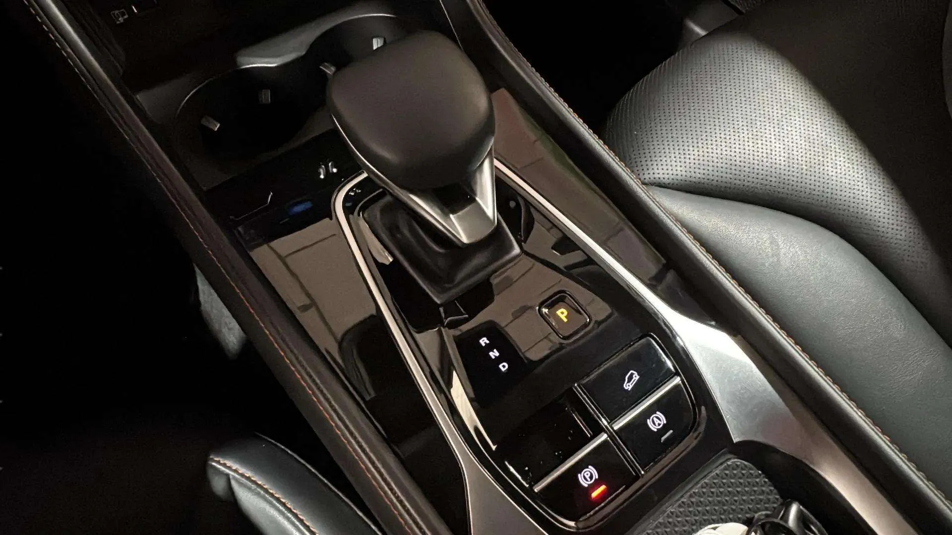 MG HS 1.5T PHEV Luxury - foto 18